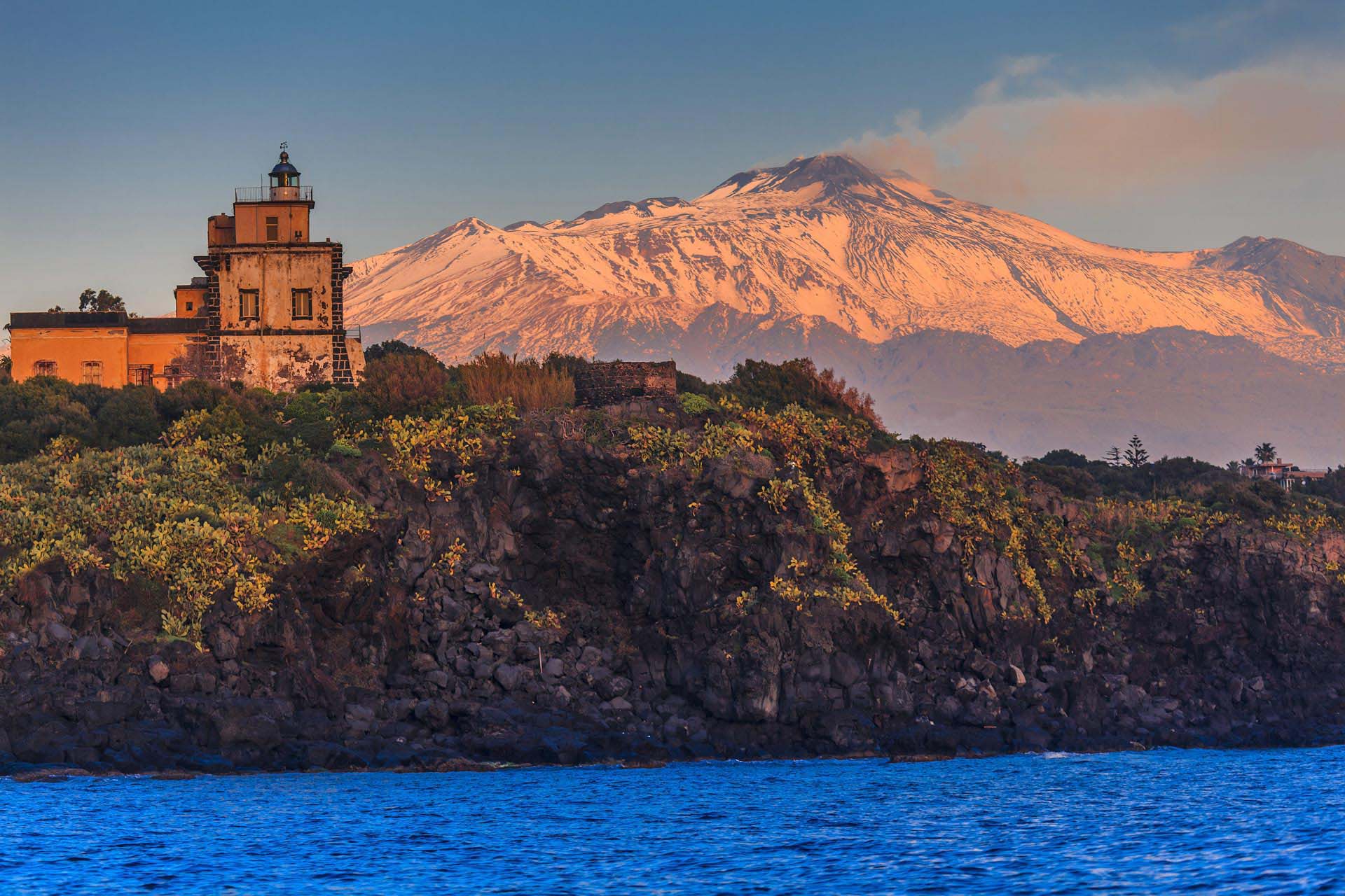 mg_2215-Etna, faro di Capo Mulini