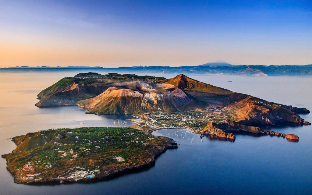 vulcano, aeolian island, bing
