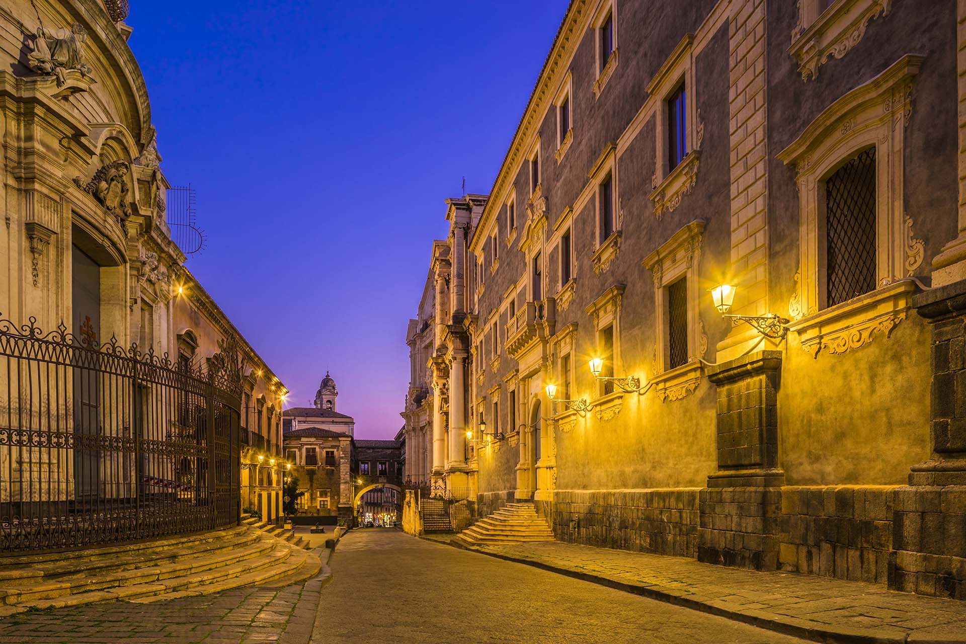 0a1a4219-hdr-LA SETTECENTESCA VIA CROCIFERI