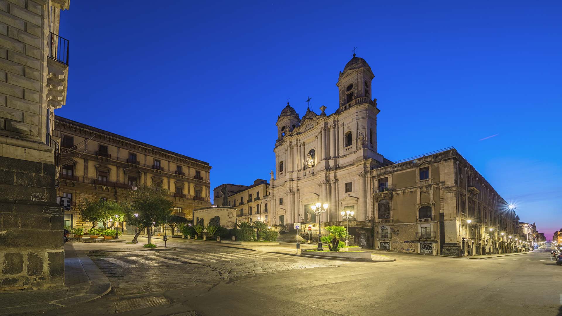 Catania piazza San Francesco d’Assisi.