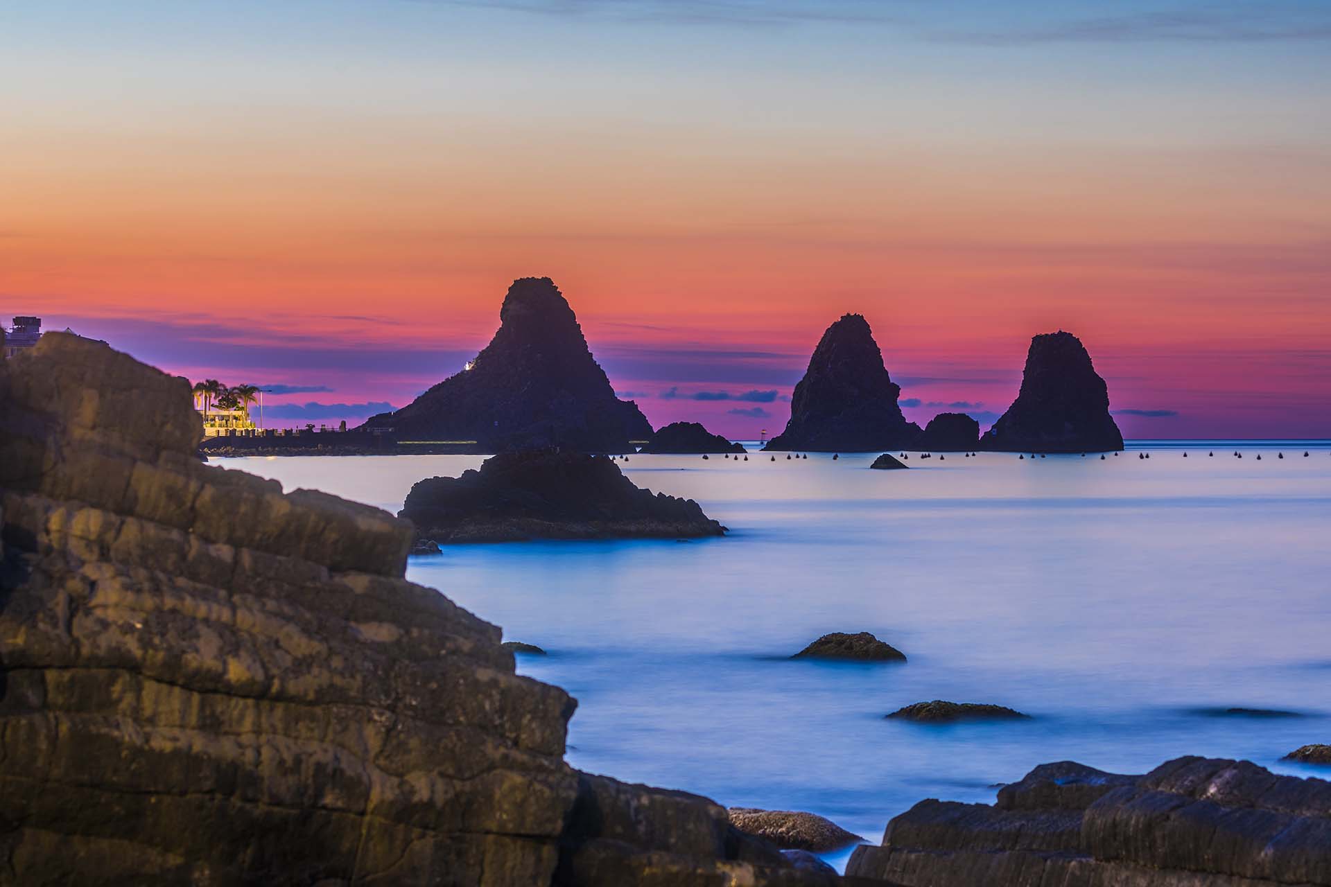 0a1a6708-hdr-I tre Faraglioni