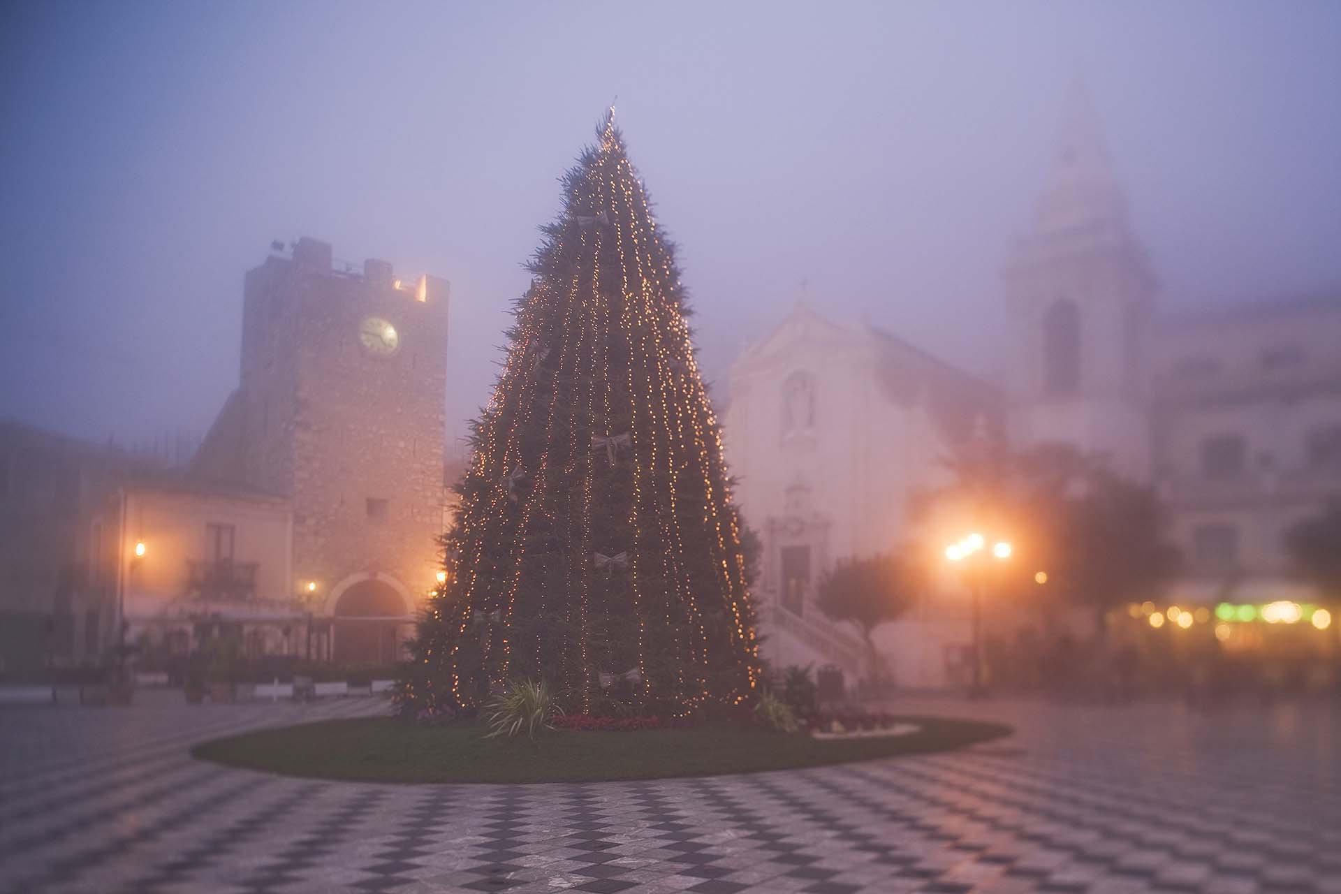 SIM-751829 - L’albero di Natale, Taormina