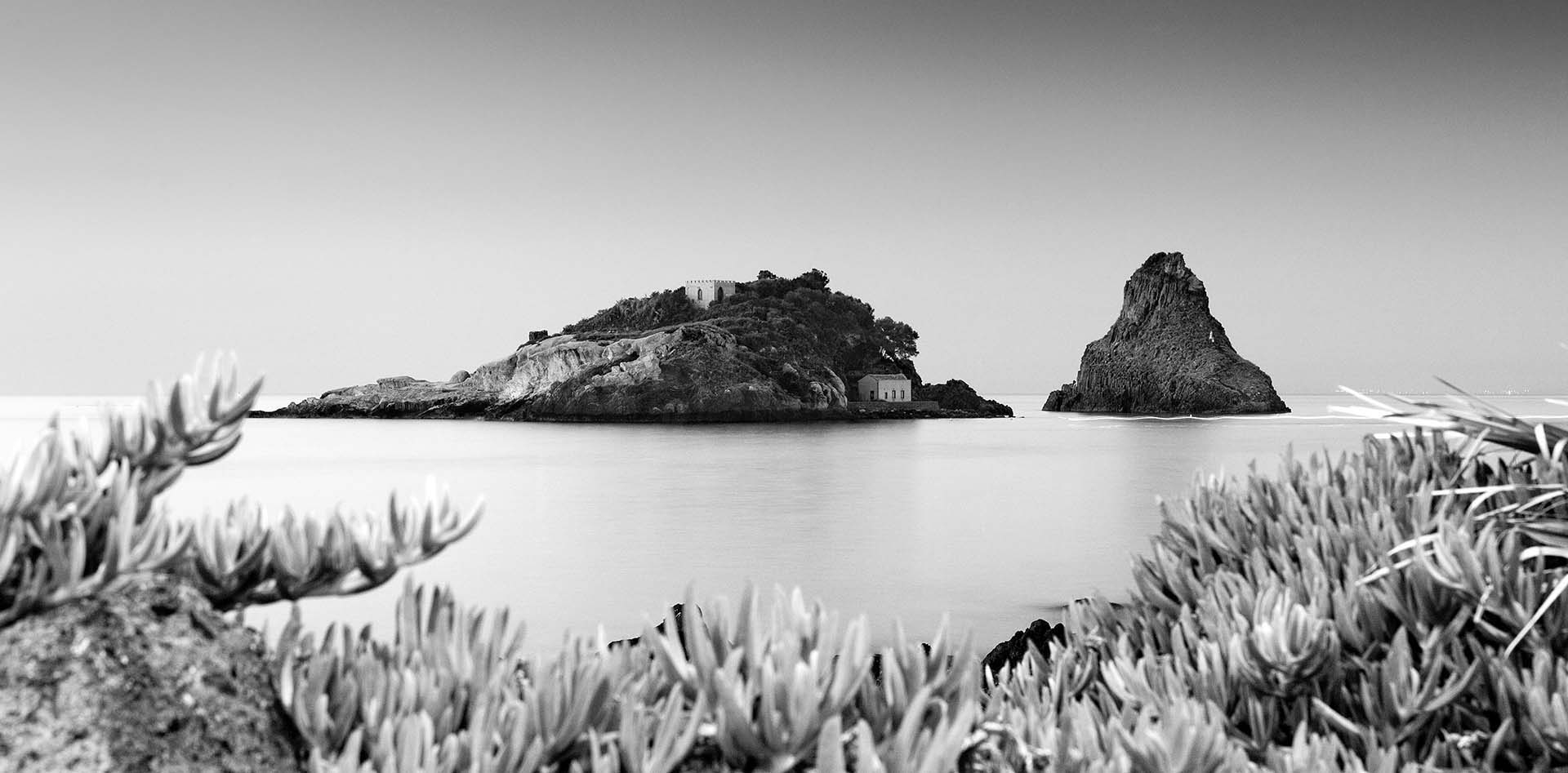 SIM-790563 - Isola Lachea e il faraglione grande
