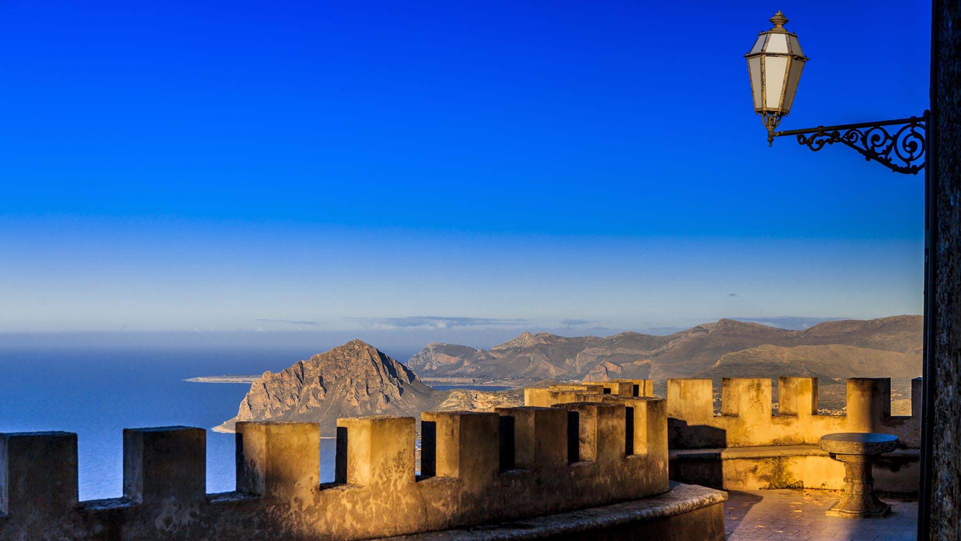 MG_7539-Castello di Erice con vista su Monte Cofano