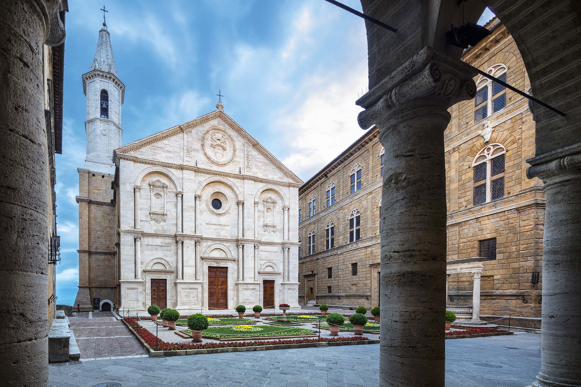 Cattedrale dell'Assunta di Pienza in piazza Pio II.