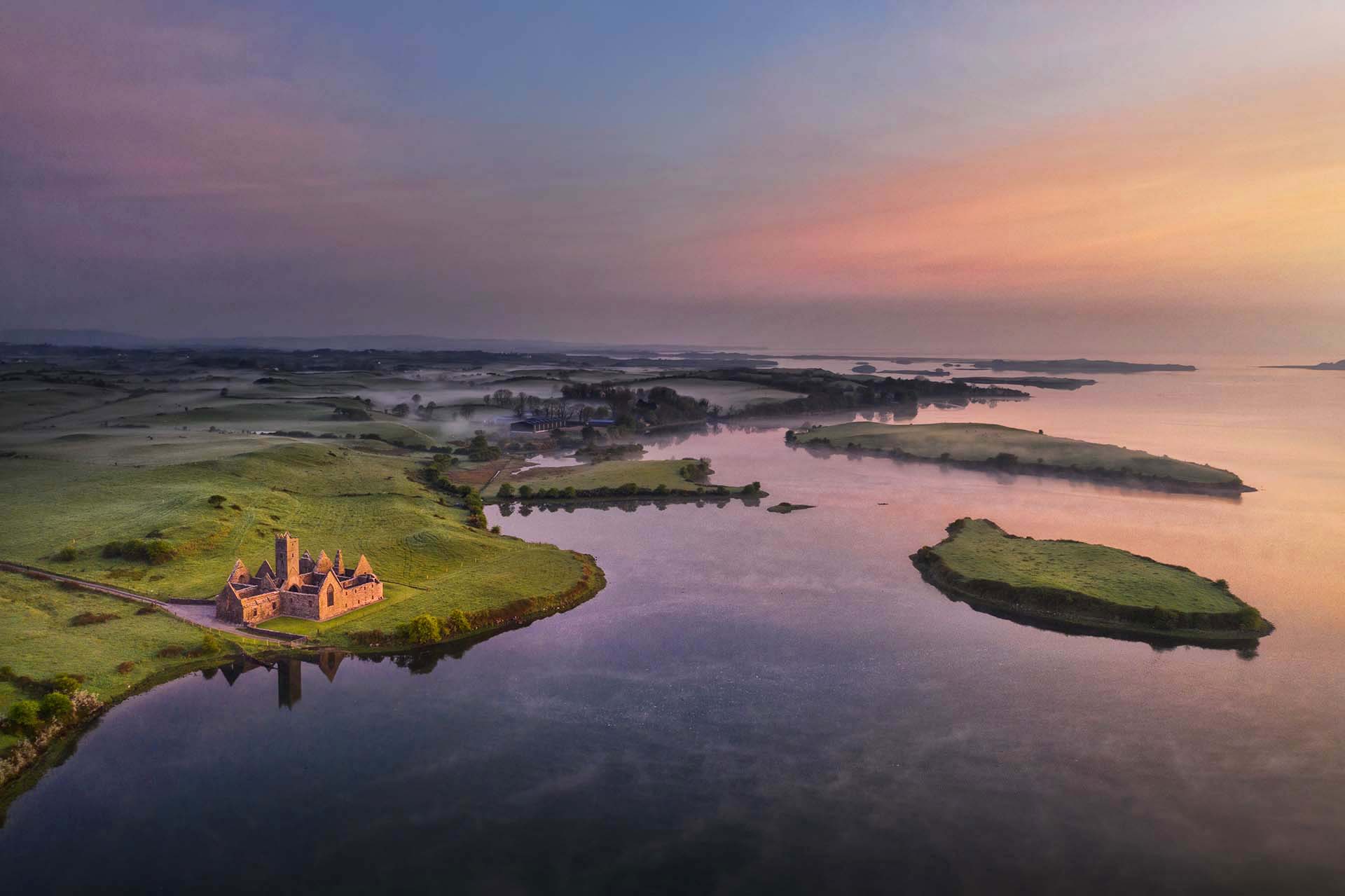 Rosserk Abbey sul fiume Moy, non distante da Killala