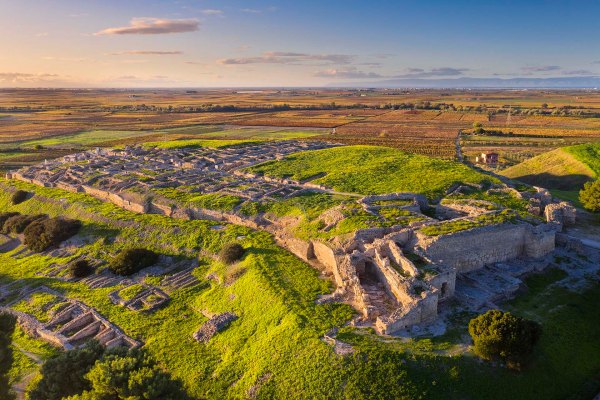 Parco Archeologico di Canne della Battaglia, Barletta.