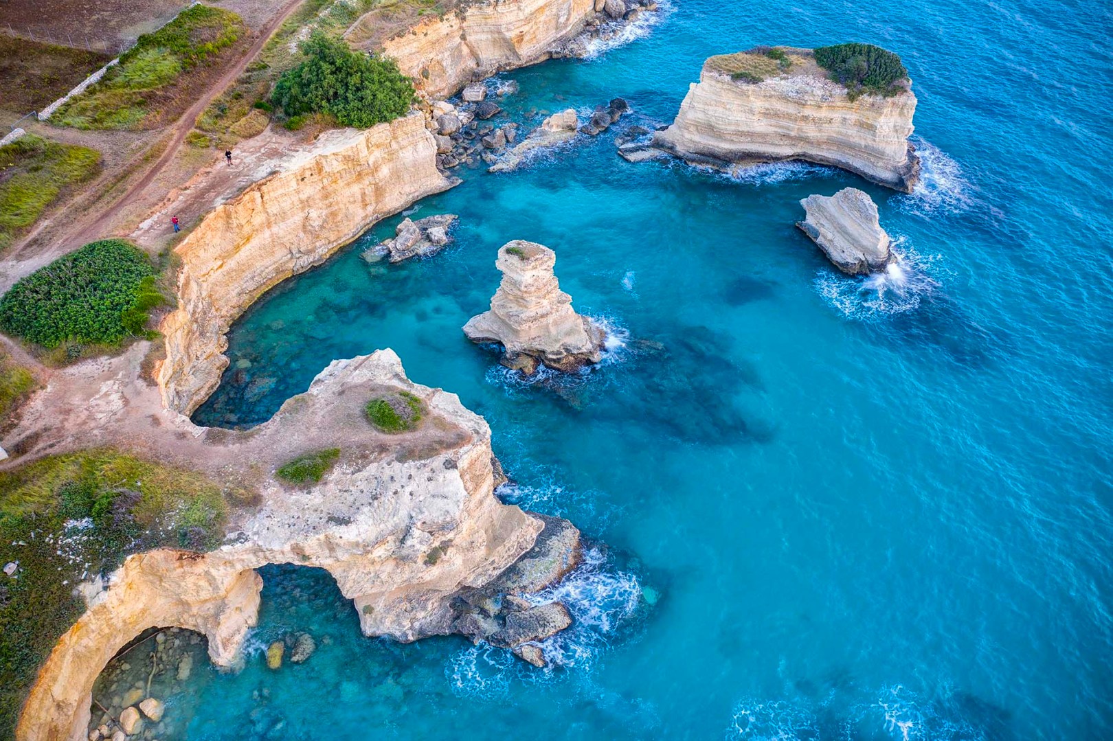 Faraglioni di Sant’Andrea in Puglia.