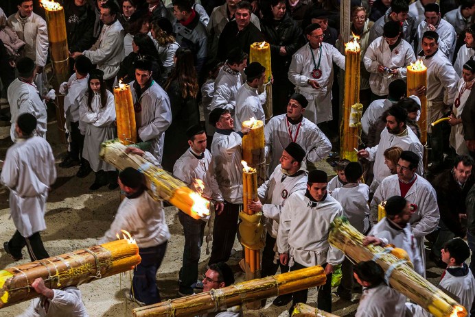 Catania, la tradizionale sfilata dei Ceri di Sant'Agata