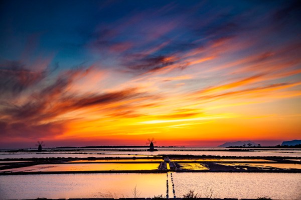 La riserva naturale dello Stagnone, Marsala, i Mulini a Vento