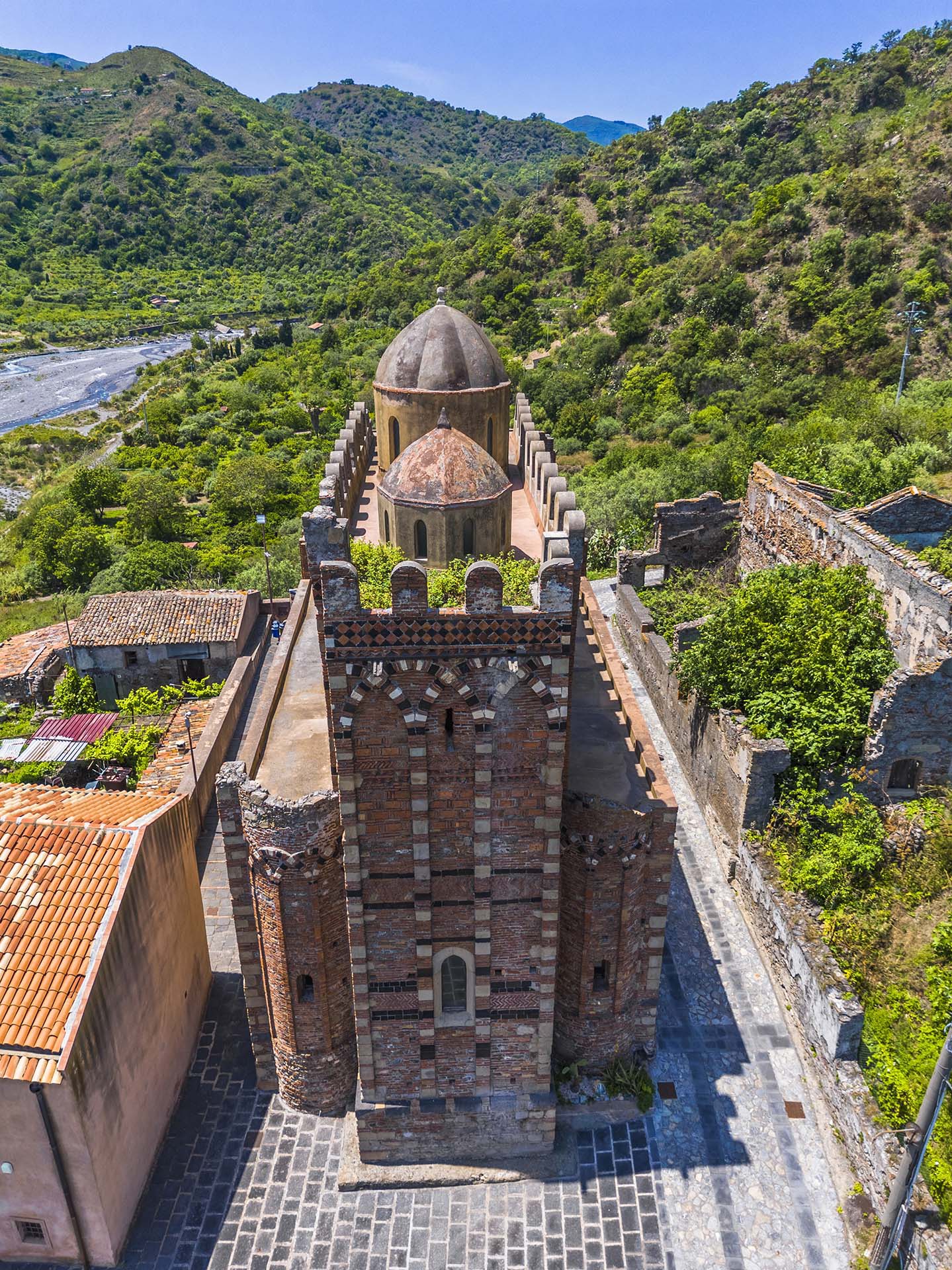DJI_0423-HDR-Casalvecchio Siculo, Abbazia dei Santi Pietro e Paolo d’Agrò