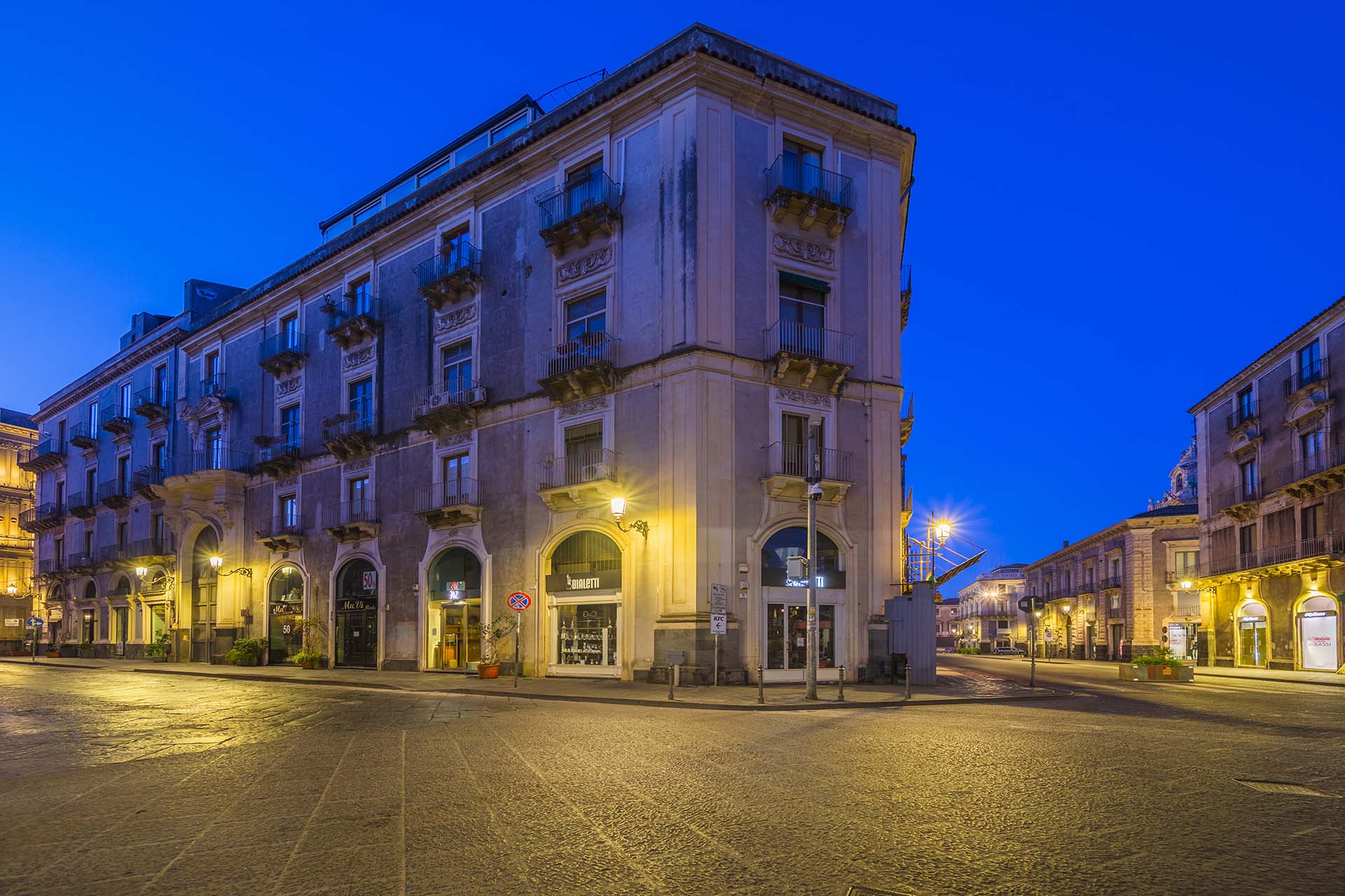 Catania, i palazzi barocchi tra via Antonino di San Giuliano e via Etnea