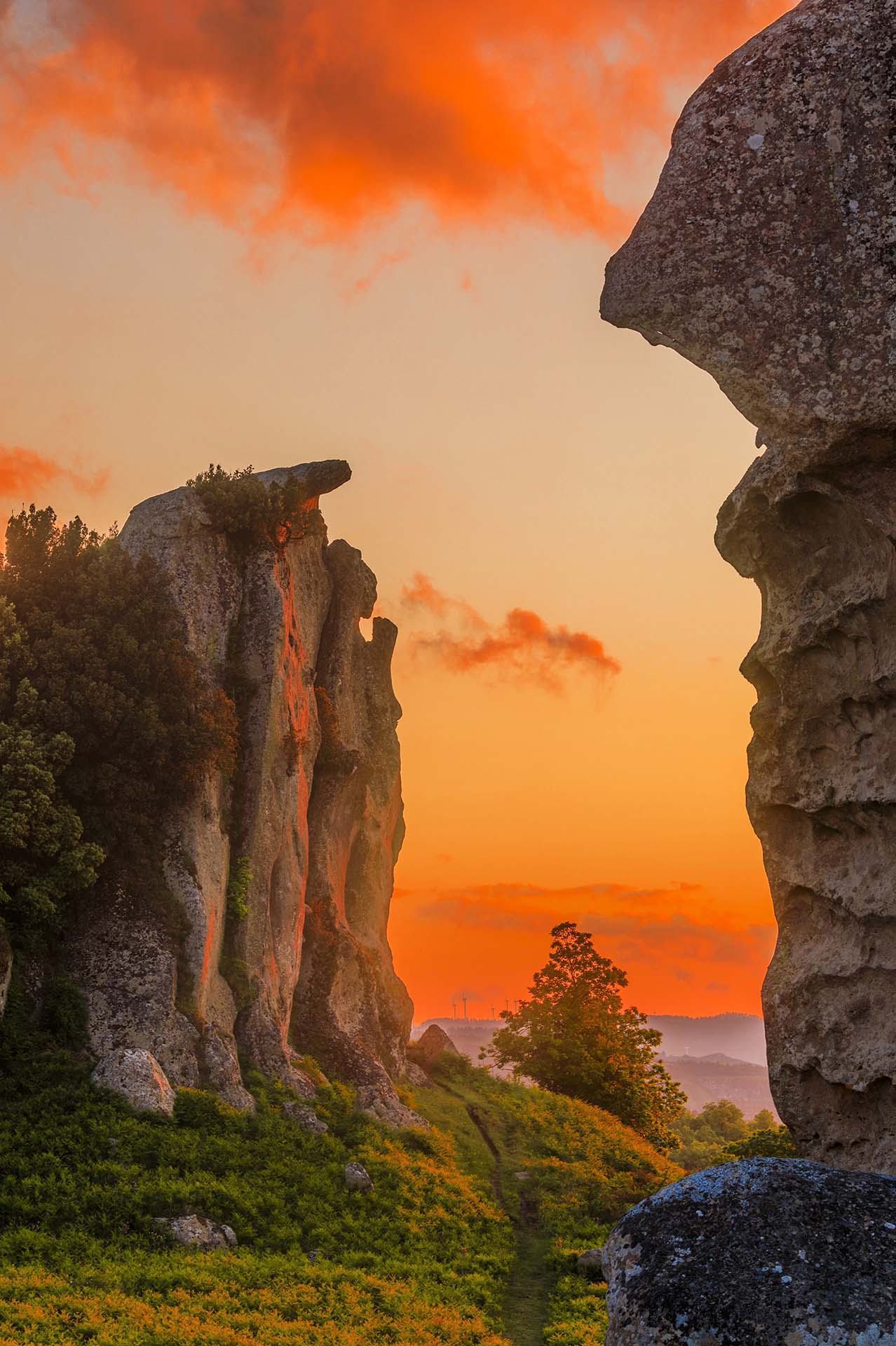 0A1A7183-HDR-2-Altopiano dell'Argimusco, la Madonna in preghiera