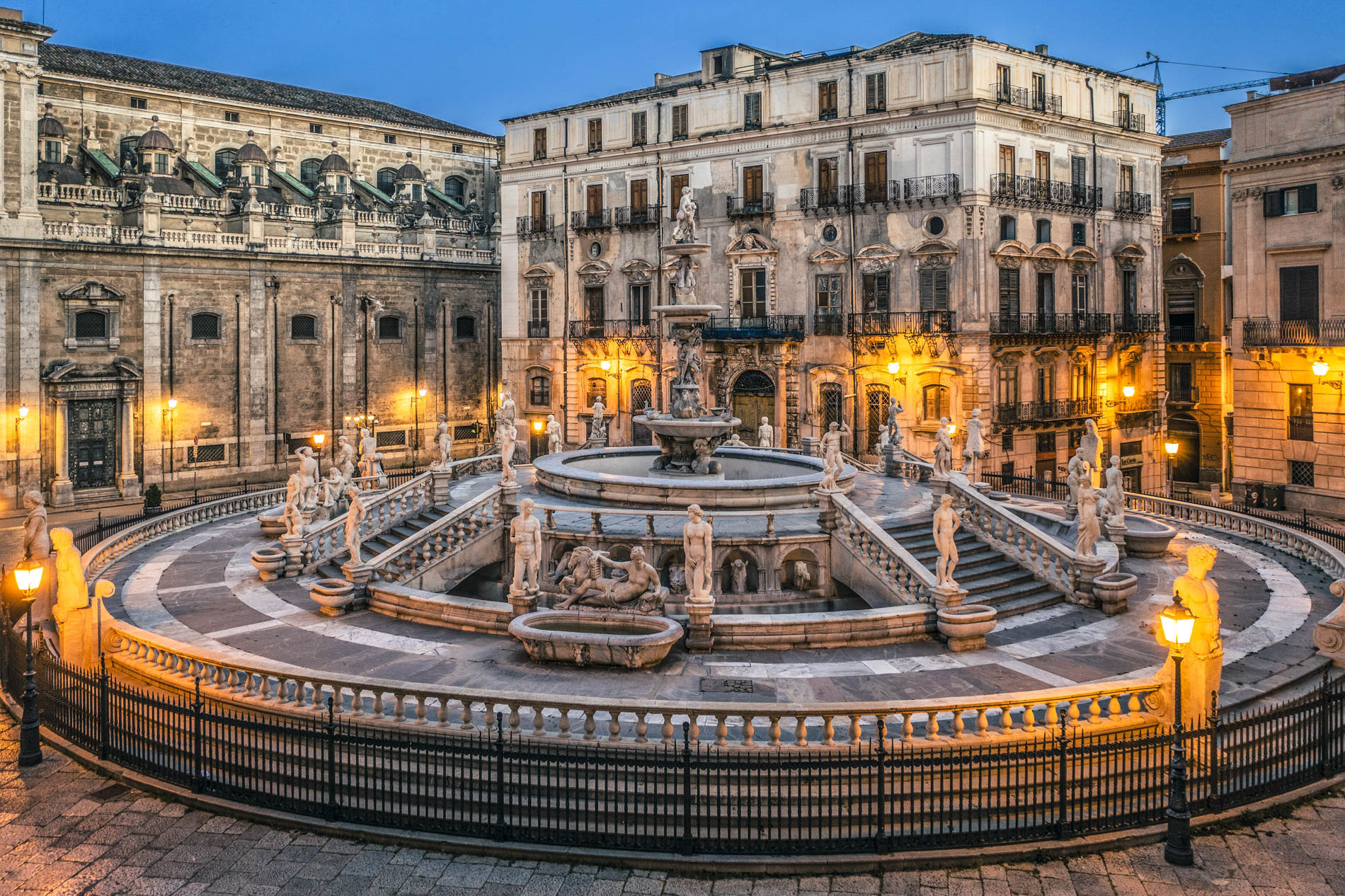Piazza Pretoria - Piazza della Vergogna palermo
