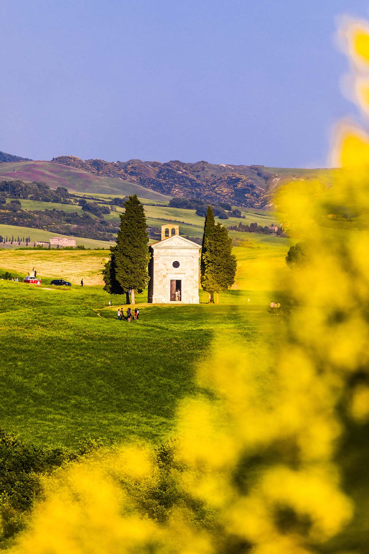 Toscana, Val d'Orcia, la Cappella della Madonna di Vitaleta