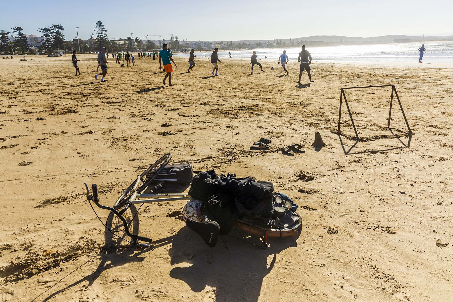 Marocco, campo da calcio nella spiaggia di Essaouira