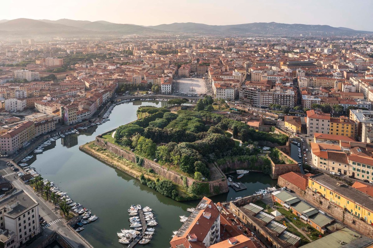 La Fortezza Nuova vista dall'alto nel centro di Livorno.