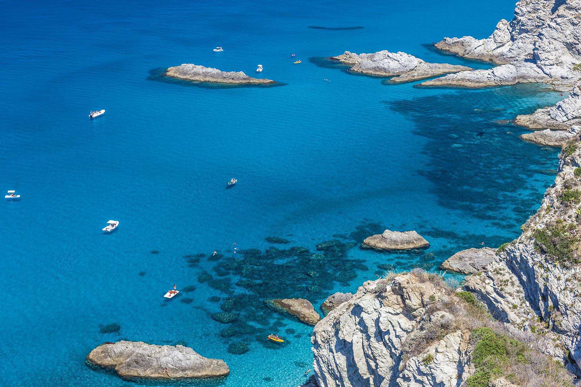 MG_0784 - Calabria, il mare di Capo Vaticano tra gli scogli