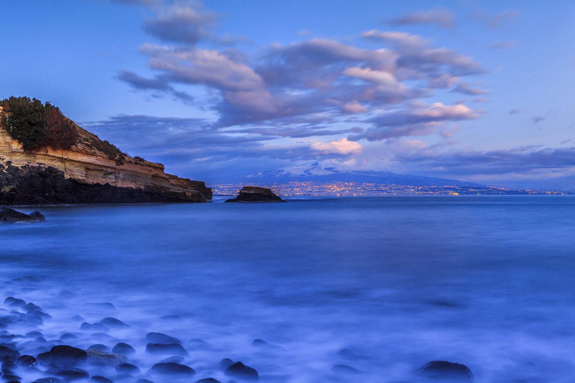 Etna vista dalla Costa Saracena Castelluccio