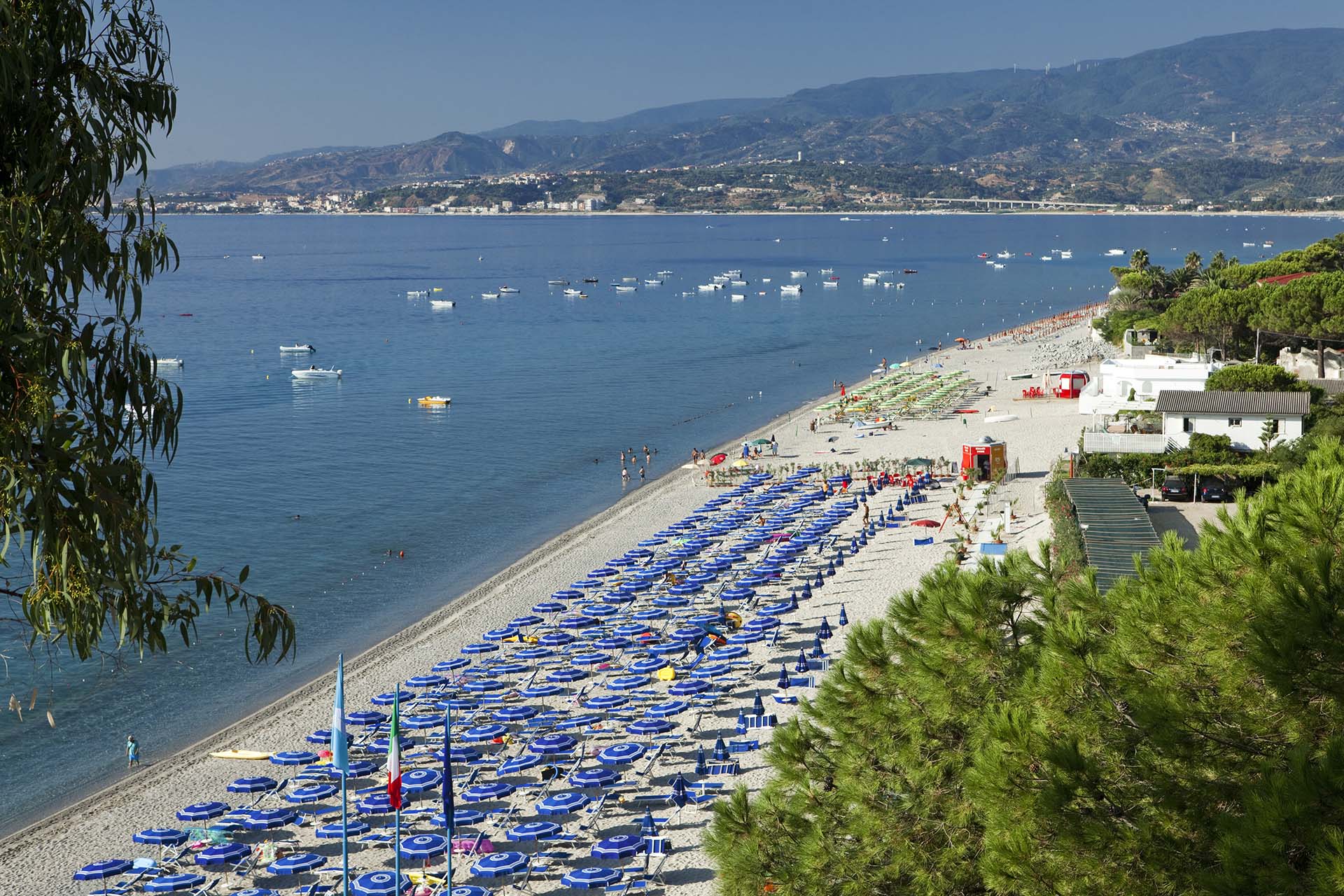 Calabria, la spiaggia di Catanzaro Marina
