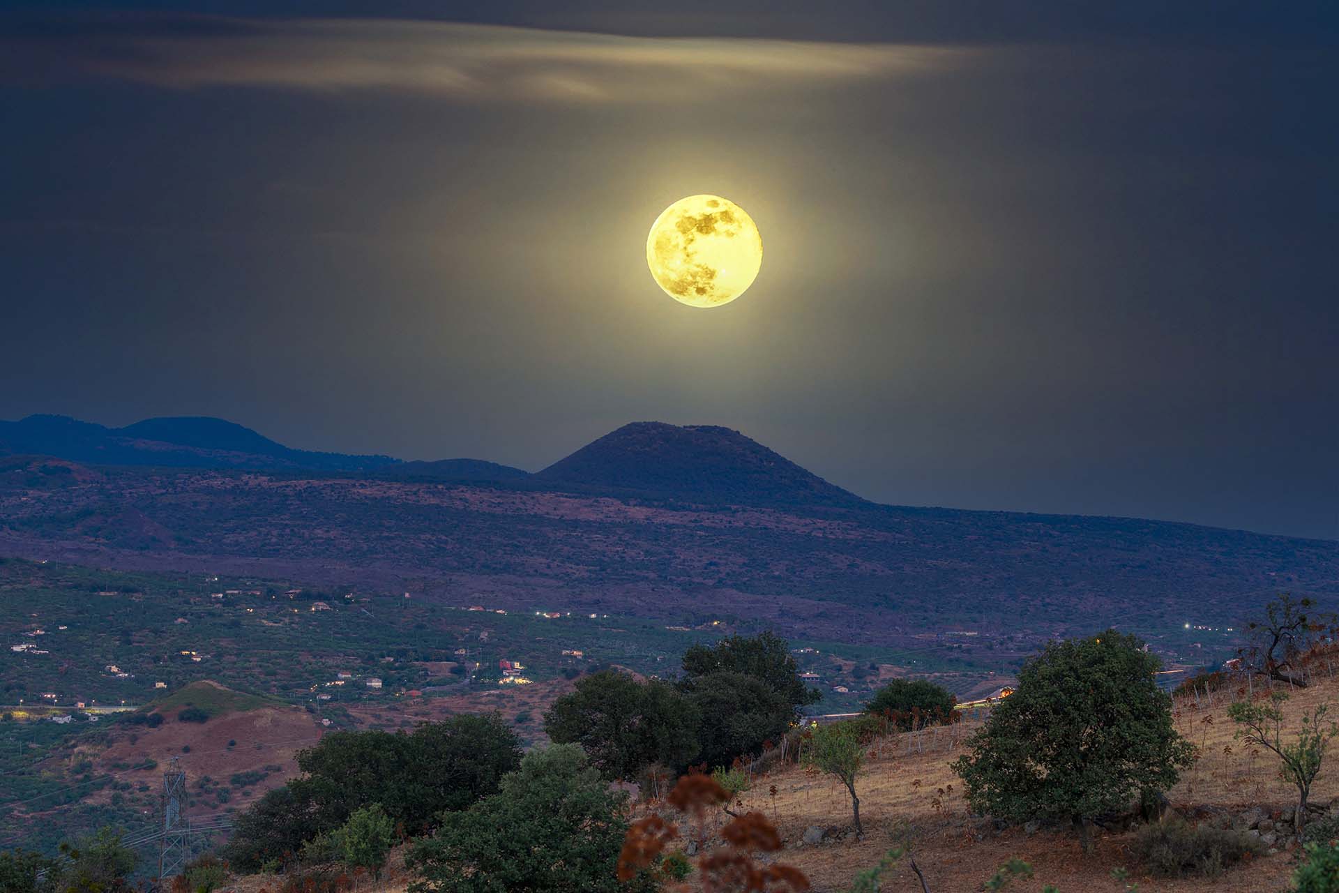 Etna, Monte Minardo e la luna piena