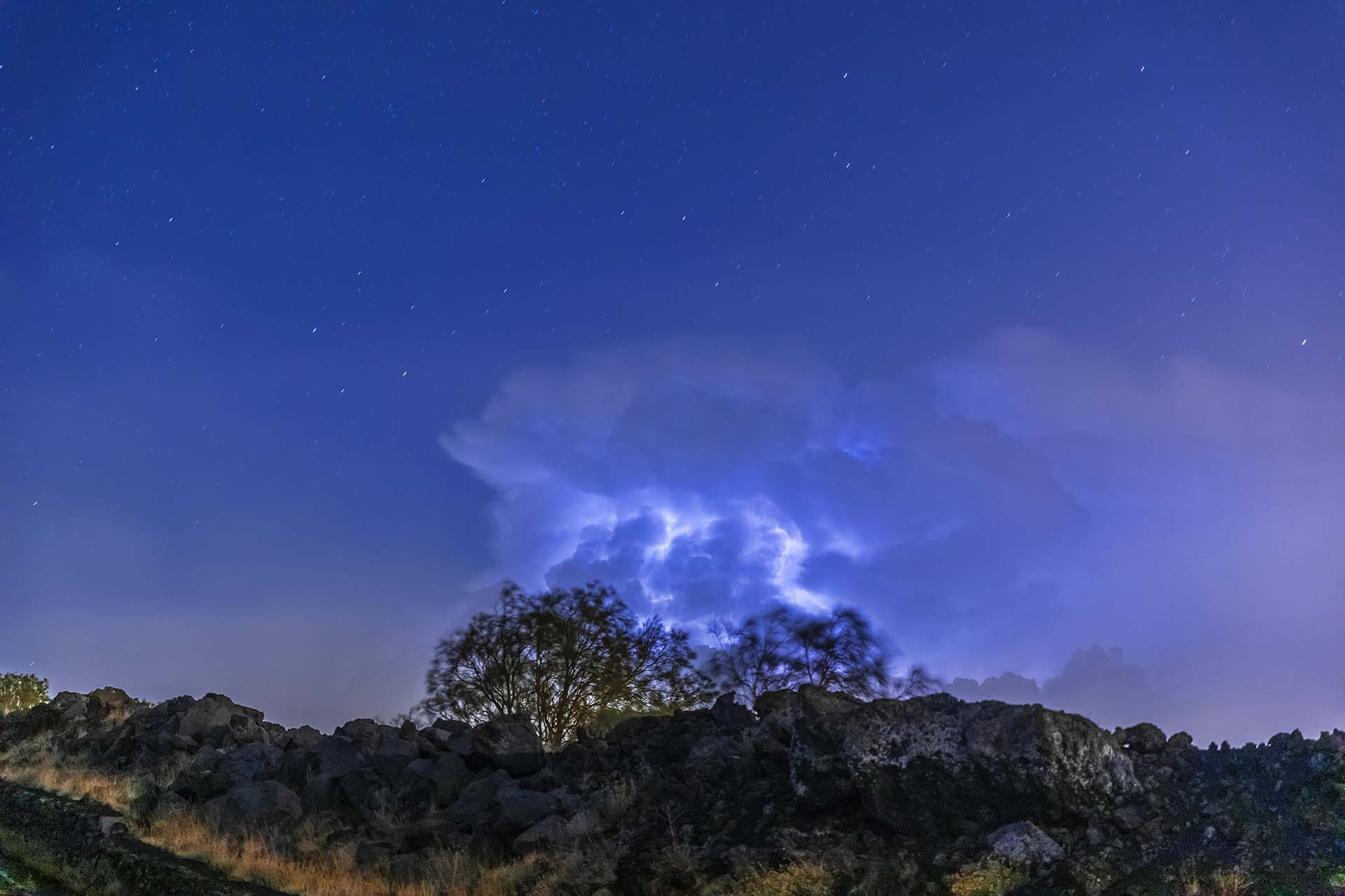 Etna, un temporale circoscritto