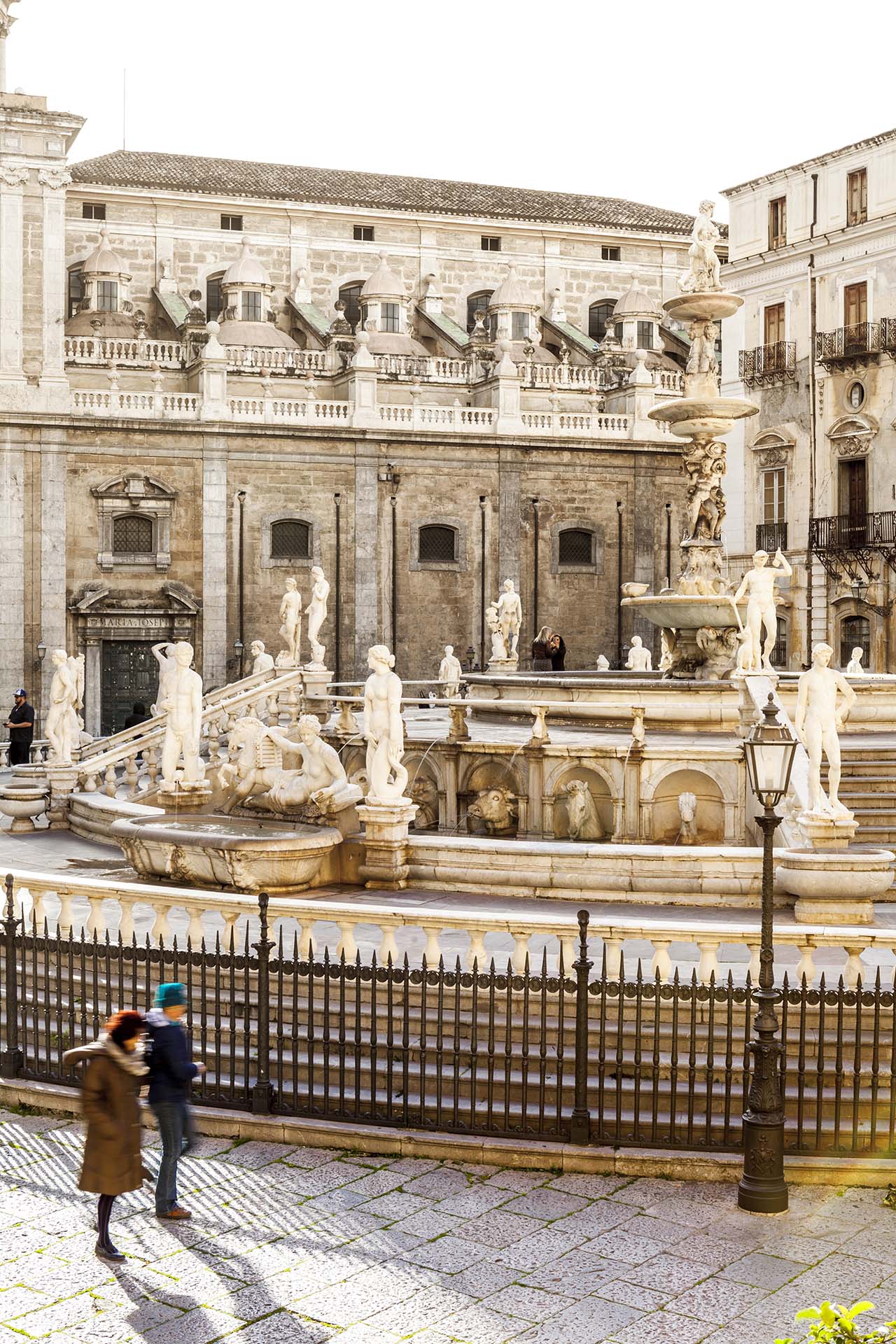 Palermo, la Fontana della Vergogna a Piazza Pretoria