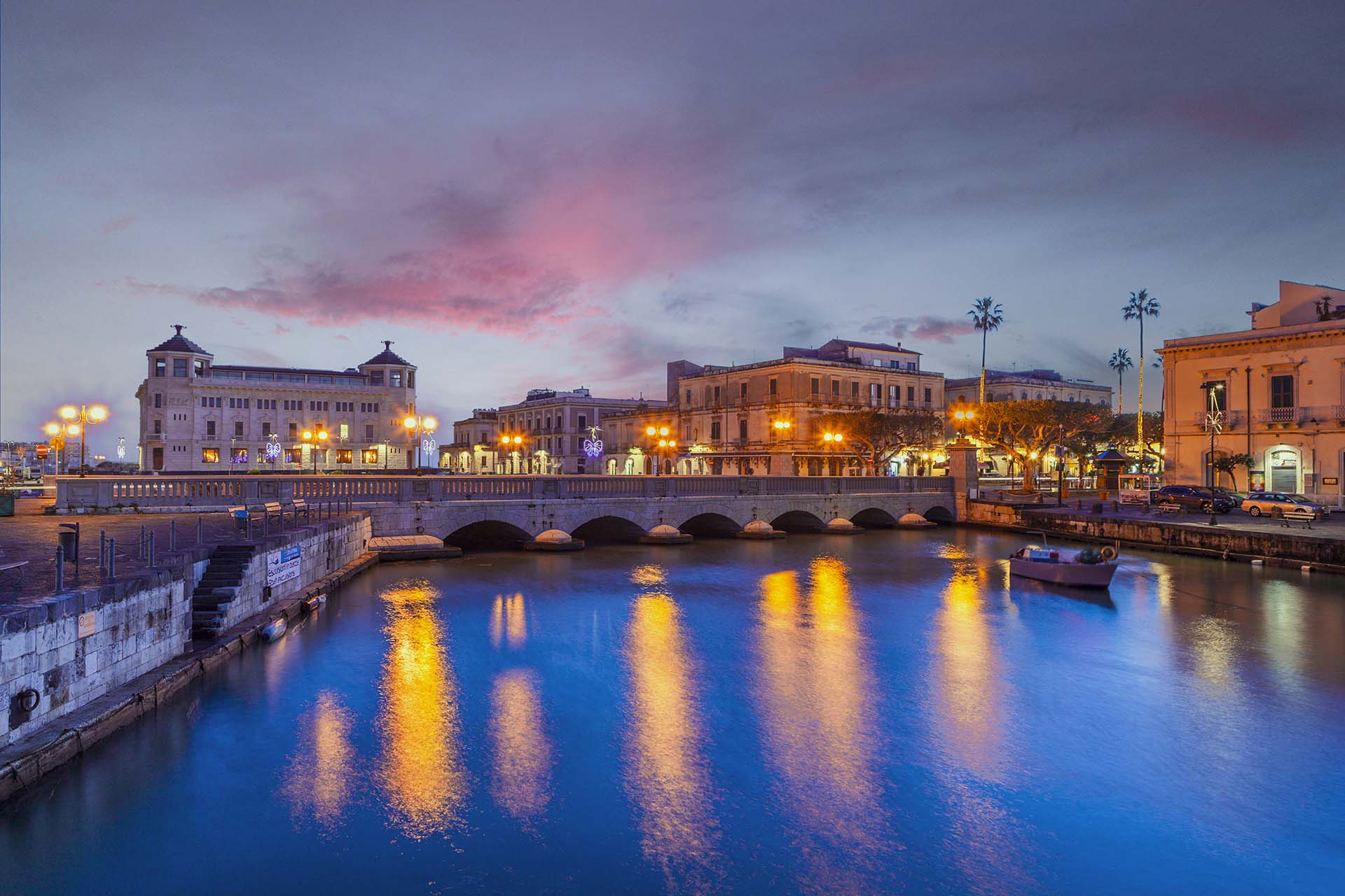 Siracusa, Ponte Umbertino il collegamento con l'isola di Ortigia