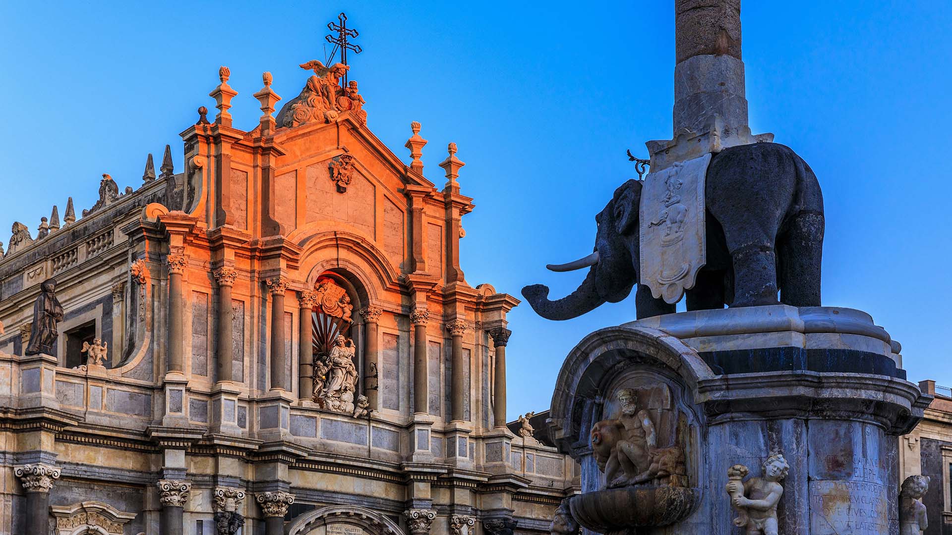0A1A057 - Catania, U Liotru e la Cattedrale Sant’Agata