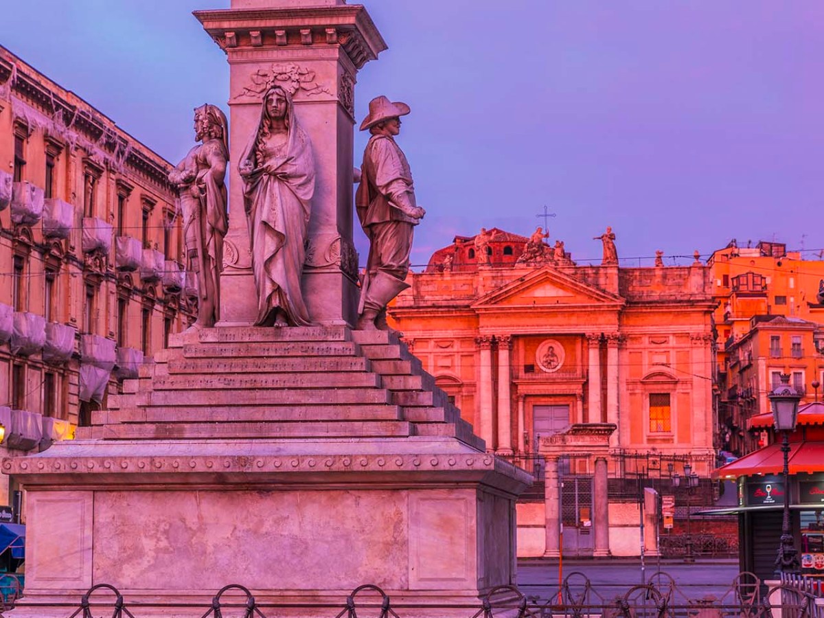 Catania, monumento a Vincenzo Bellini in piazza Stesicoro