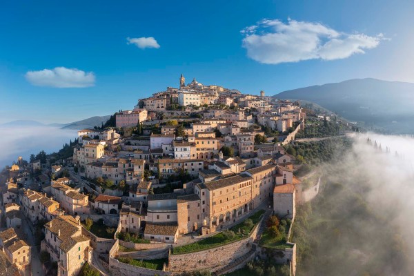 Il borgo di Trevi in Umbria