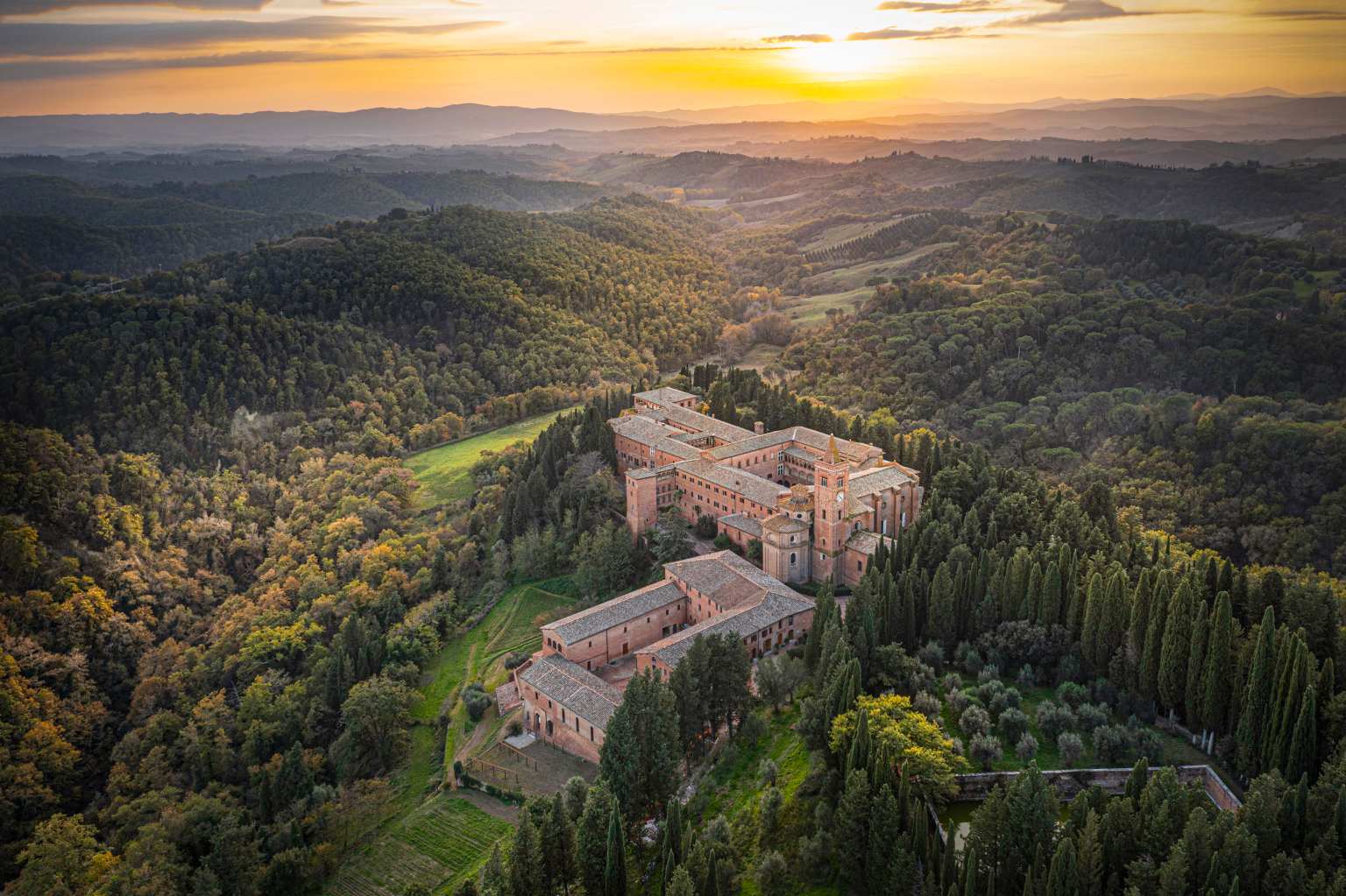 L'Abbazia di Monte Oliveto Maggiore in Toscana