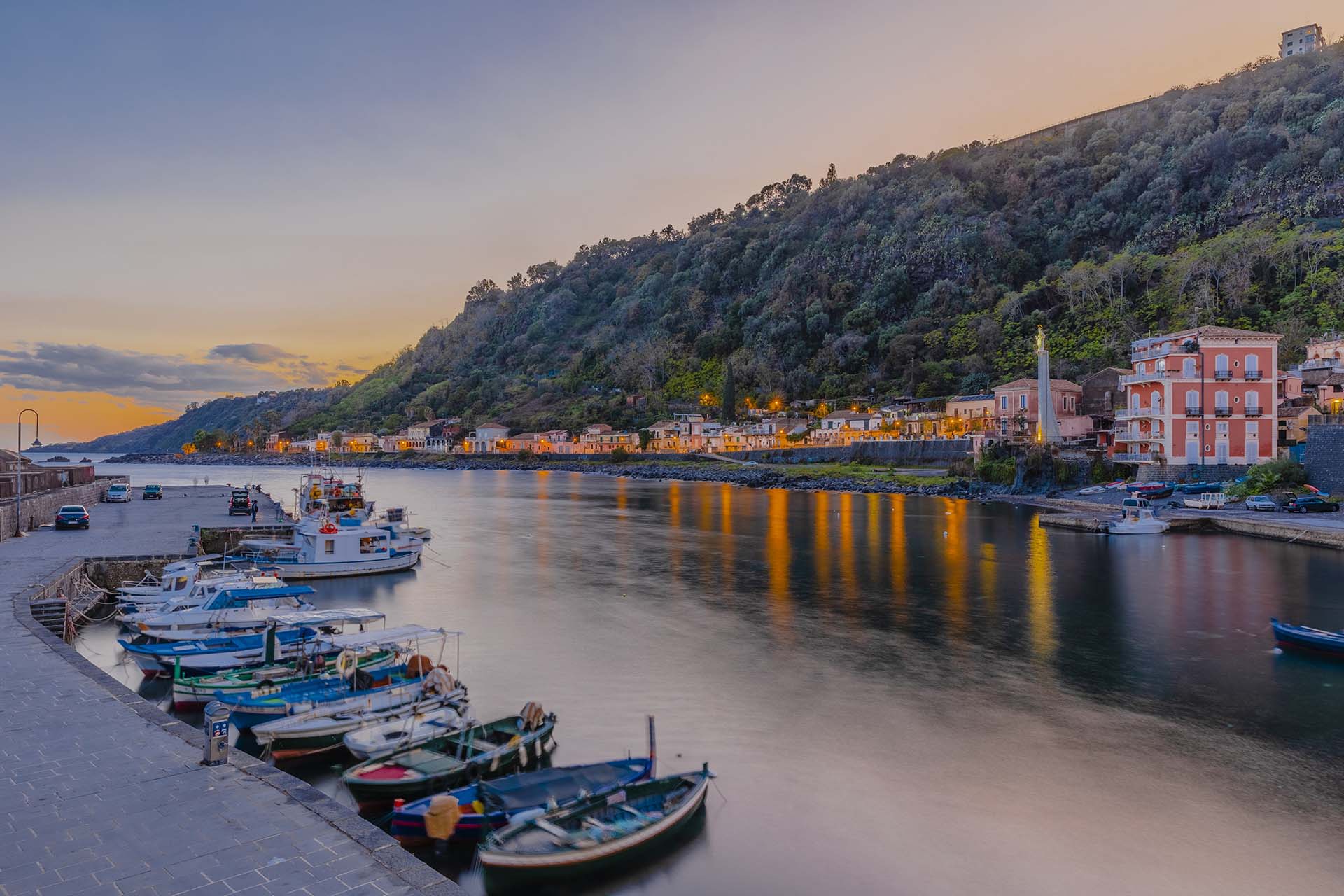 0A1A3050-HDR - Acireale, il borgo marinaro di Santa Maria La Scala nel periodo invernale