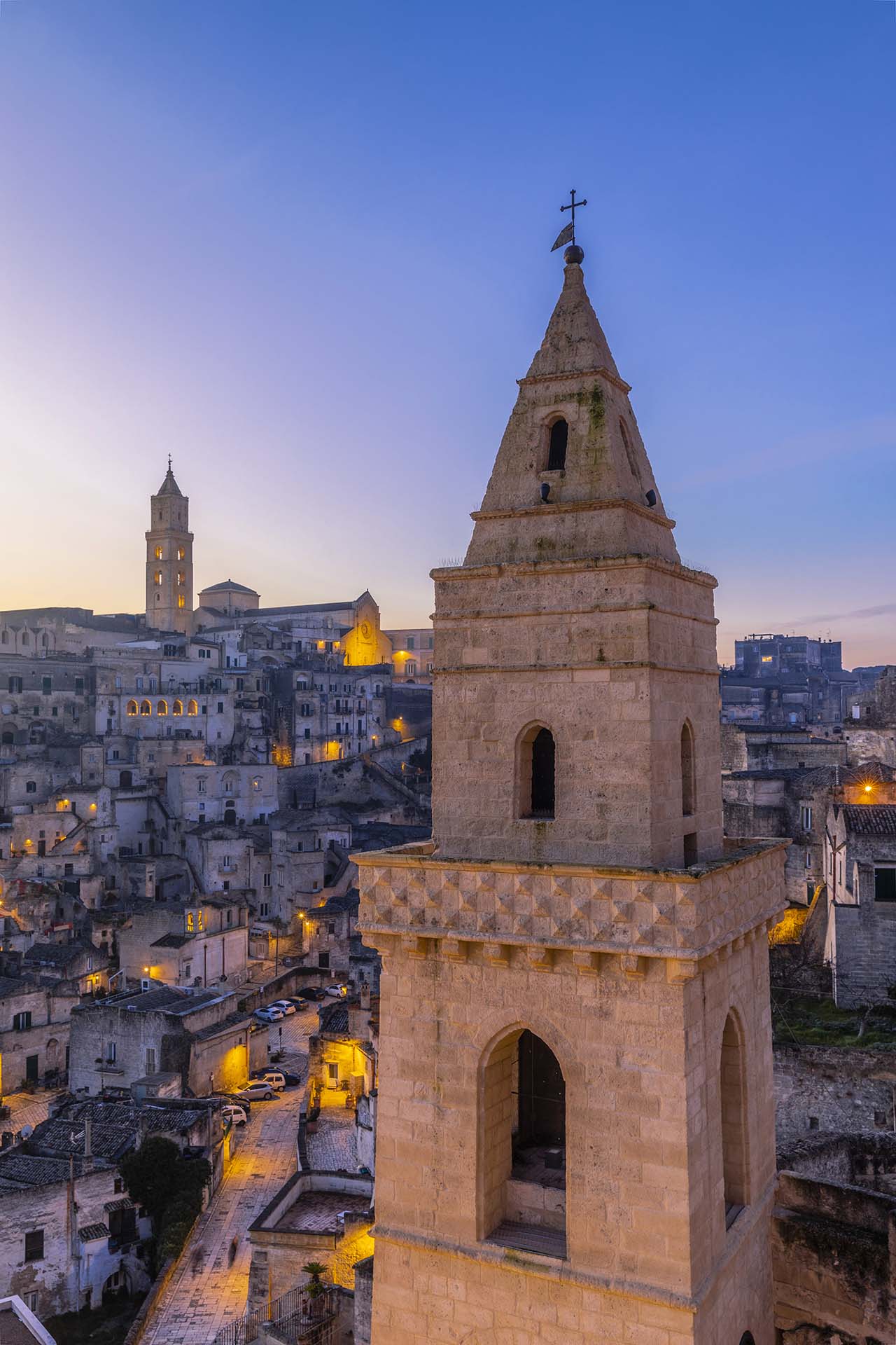 Basilicata, campanili a confronto tra la Chiesa di San Pietro Barisano e la Cattedrale di Matera
