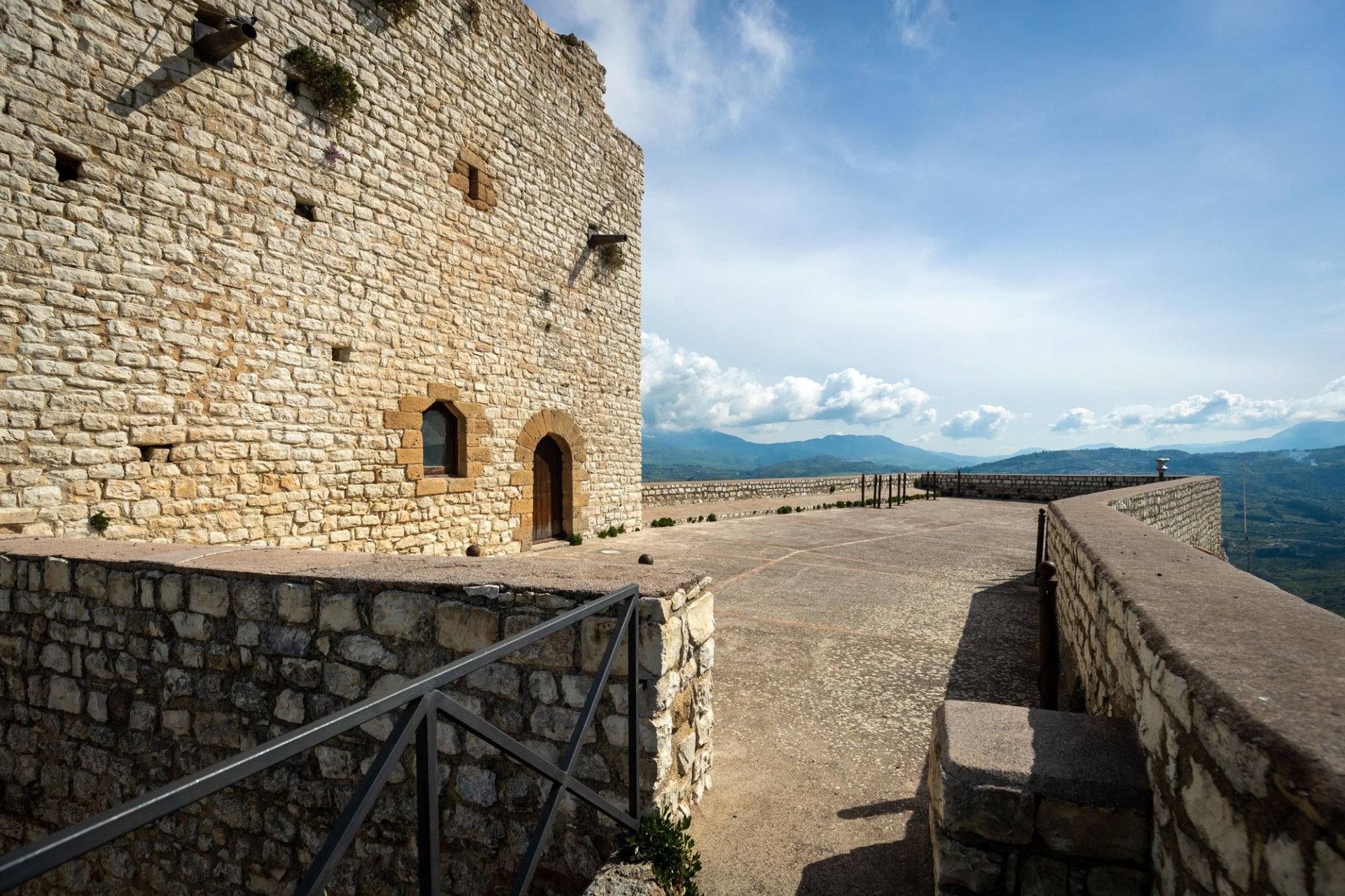 Castello di Giuliana