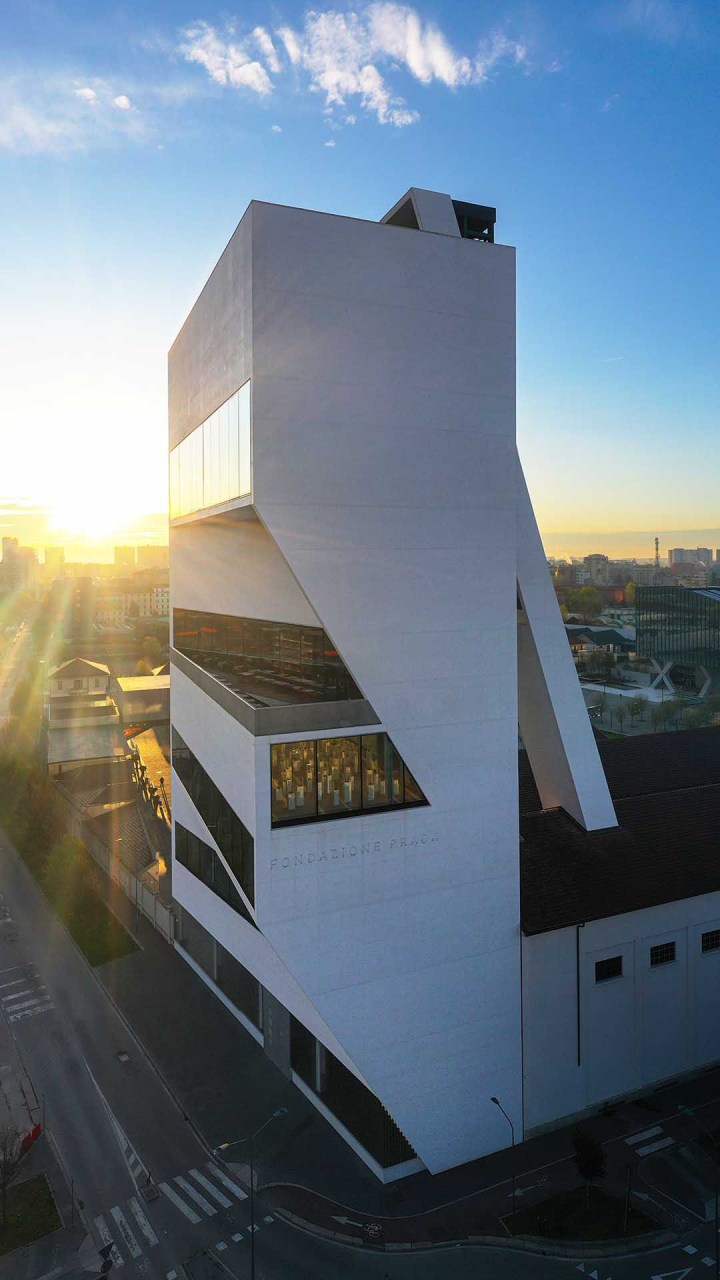 Architettura della Fondazione Prada a Milano.