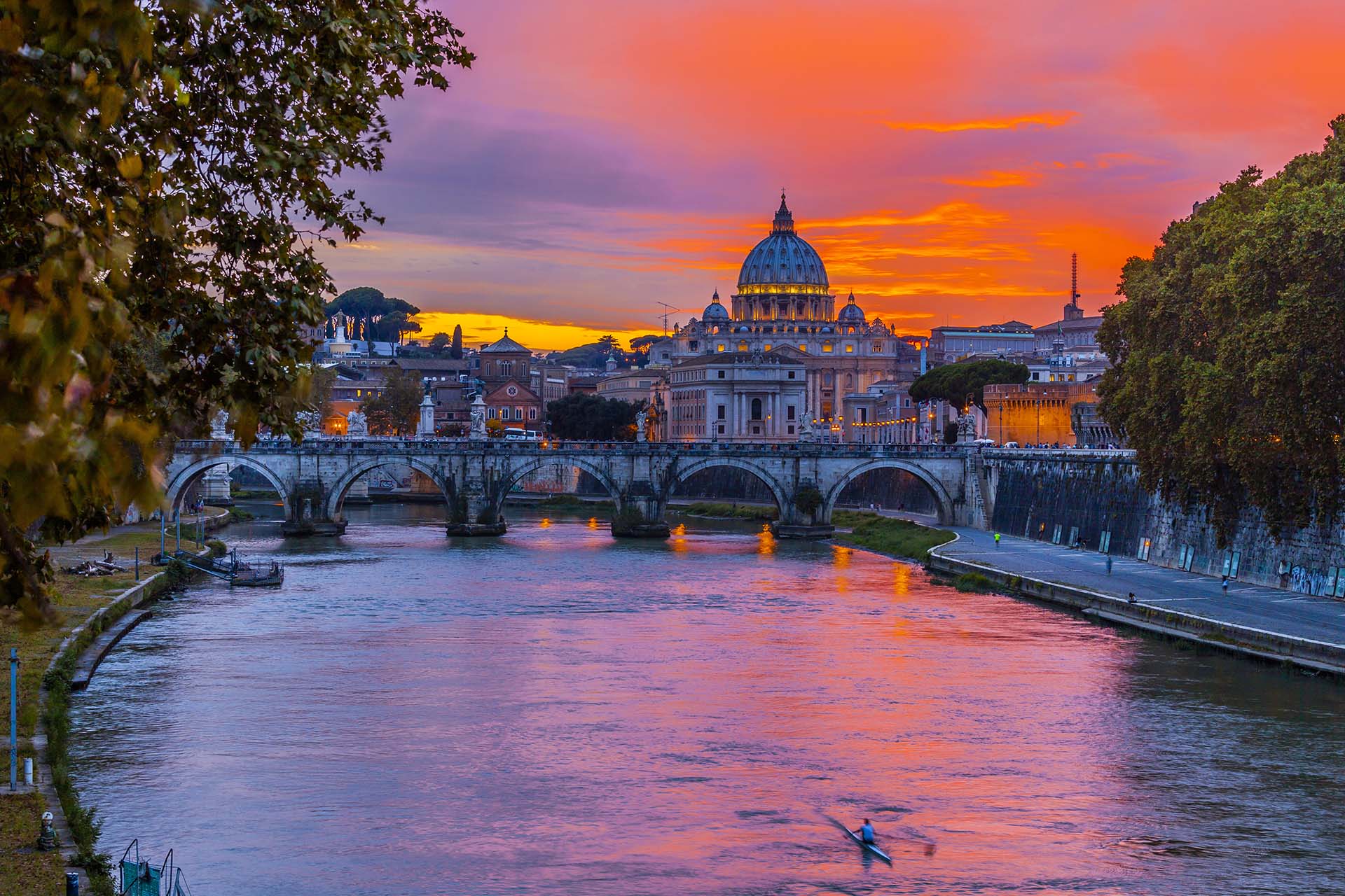 Roma, Fiume Tevere, Ponte Sant'Angelo e la Basilica di San Pietro