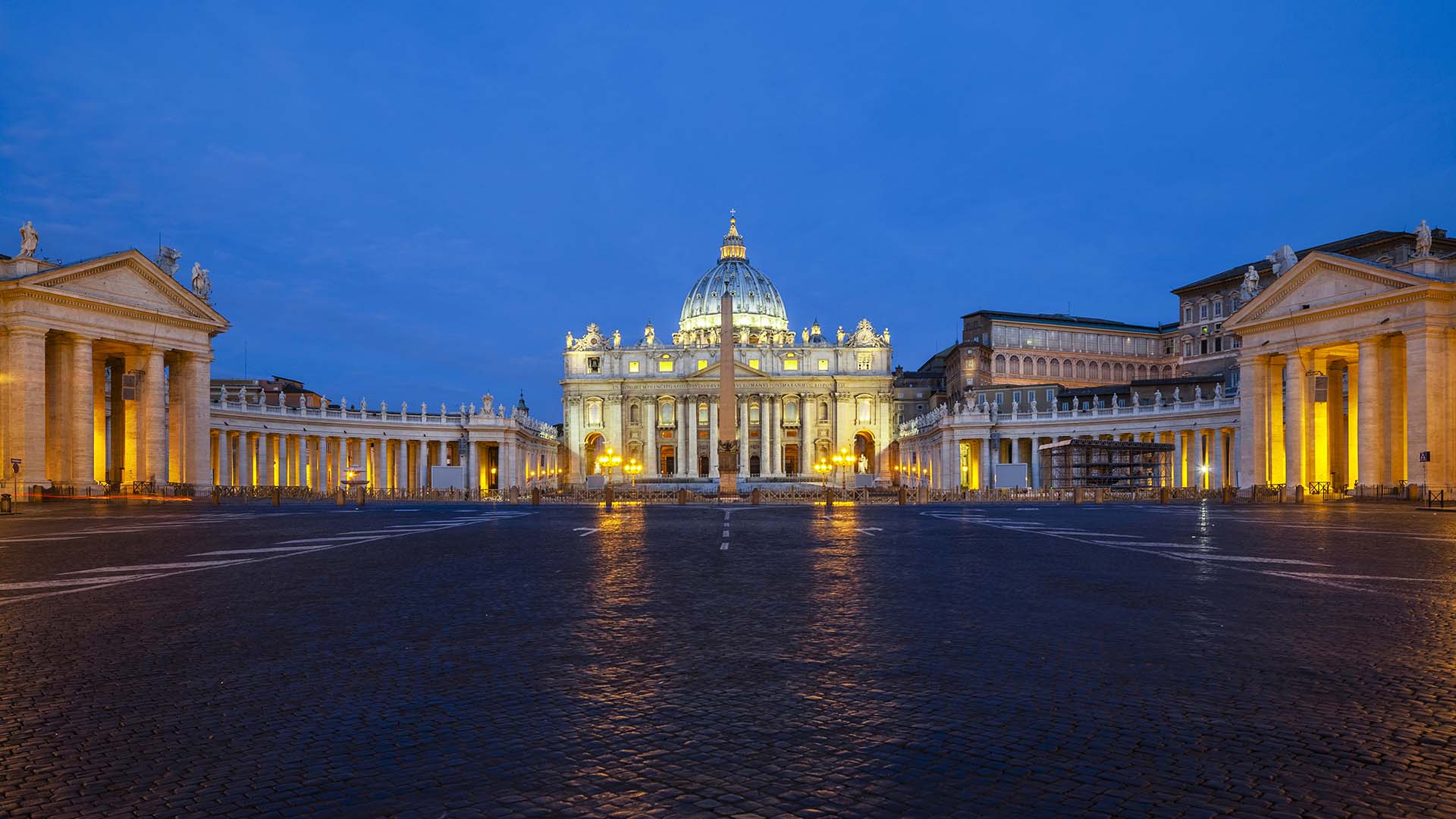 _MG_1809-Roma, Città del Vaticano, il fascino della luce crepuscolare sulla Basilica di San Pietro