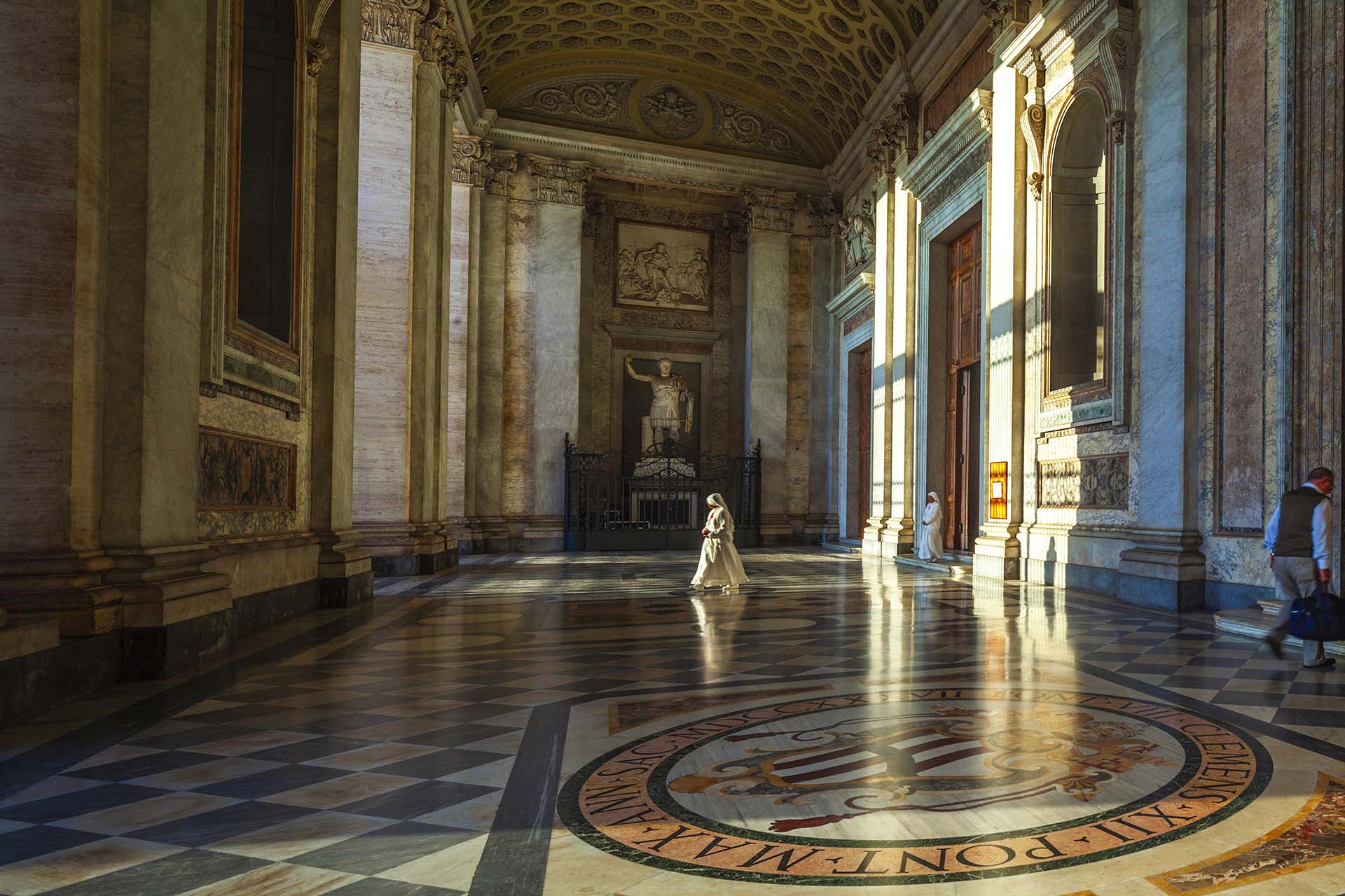 _MG_2684-Roma, l'ingresso della Basilica di San Giovanni in Laterano