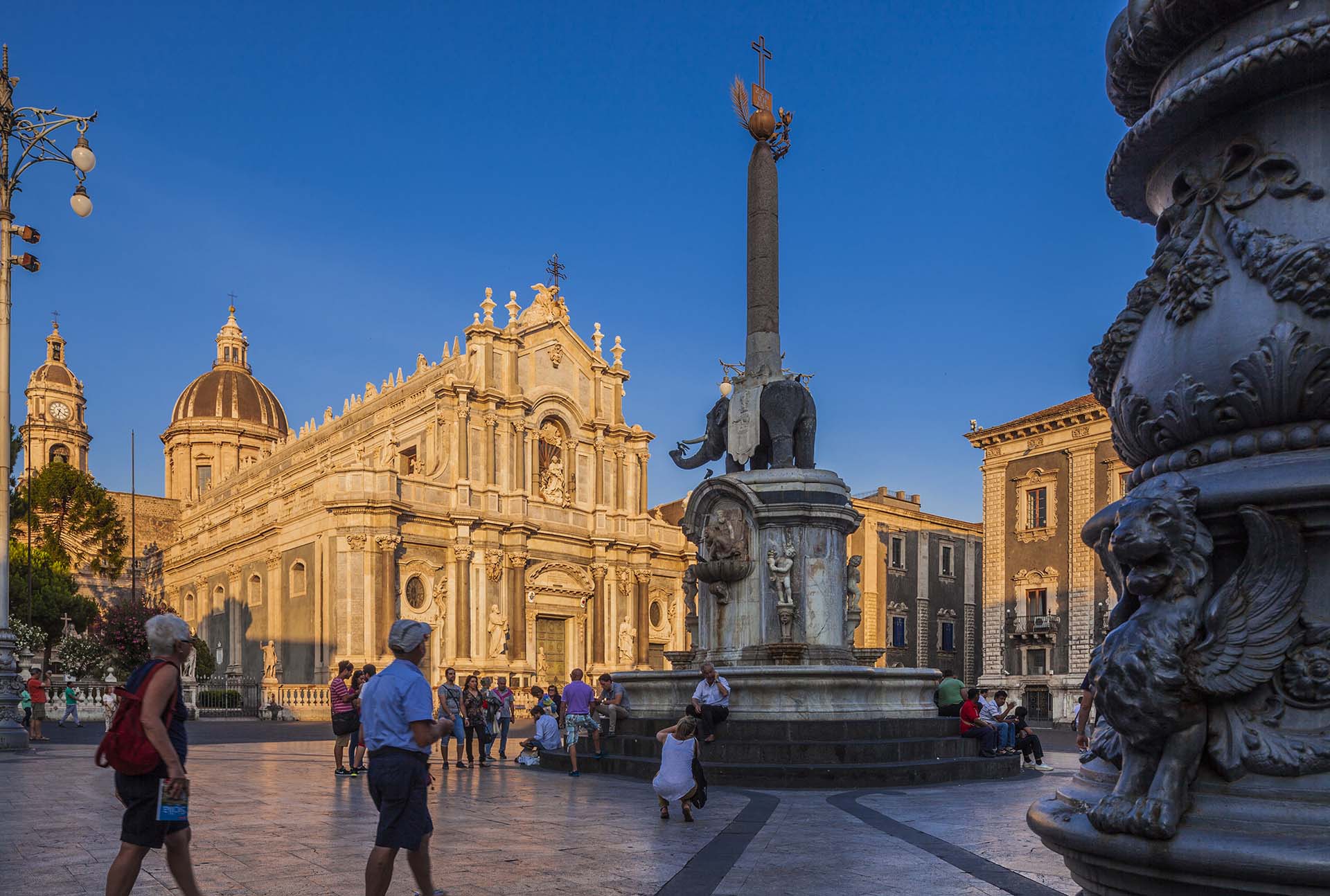 _MG_5690-Piazza Duomo di Catania, un Palcoscenico Barocco Illuminato dal Tramonto