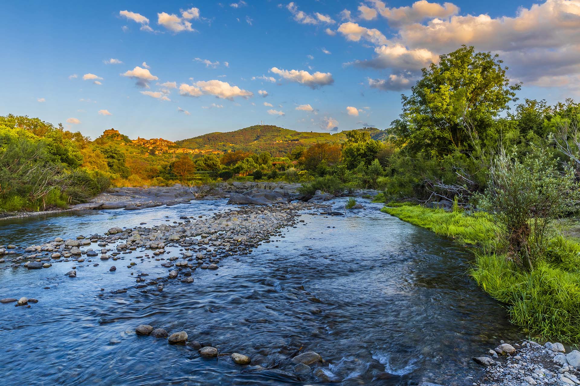 SAFF7253-HDR-2-Etna, Alcantara e le Piccole Gole di Castiglione di Sicilia. Un Viaggio nella Natura Siciliana