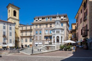 Piazza della Bollente. ad Acqui Terme.