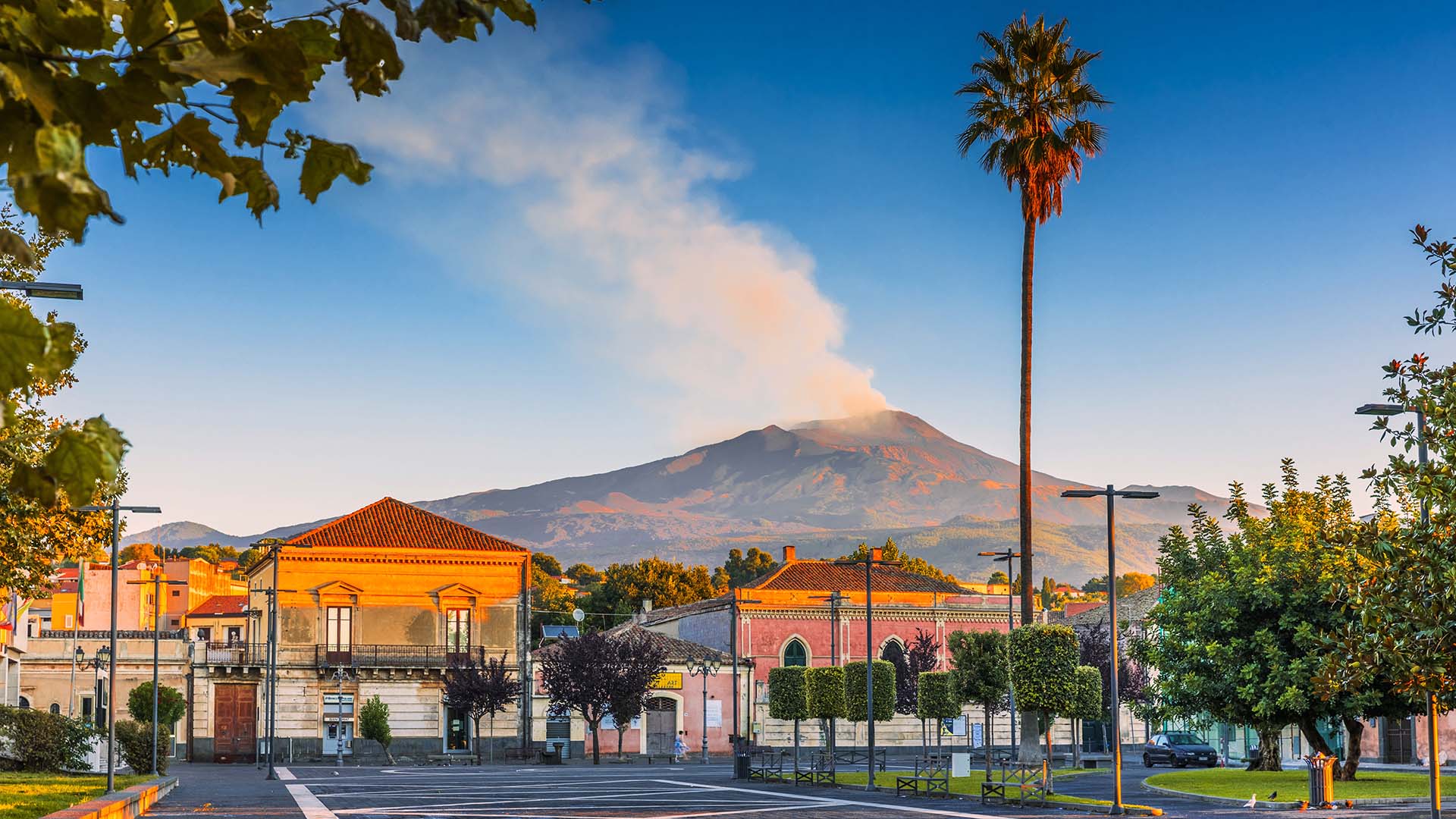 0A1A1547-HDR-0A1A5278-HDR-Dalla piazza di Pedara, l'Etna in tutto il suo splendore