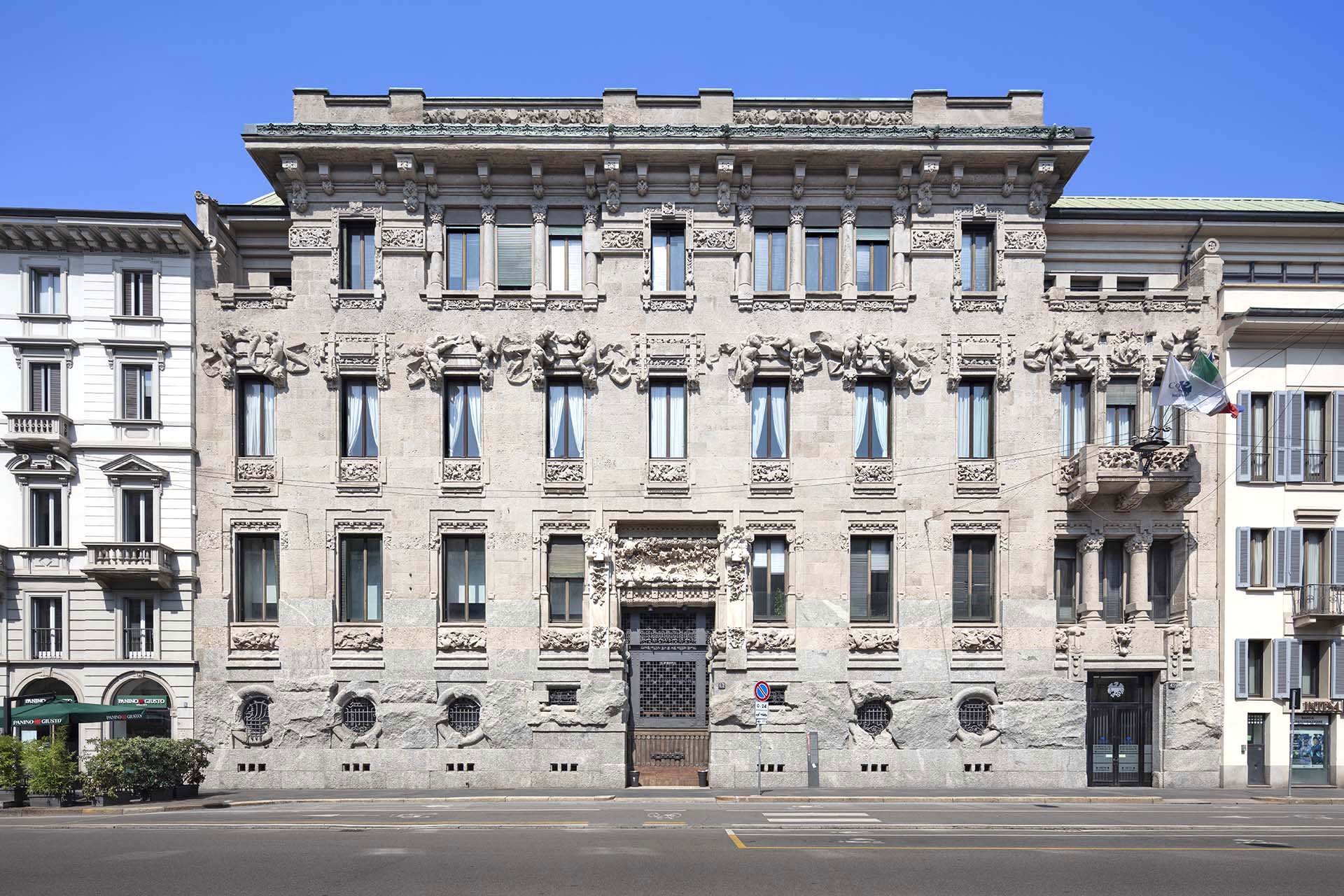 Palazzo Castiglioni in Corso venezia a Milano.