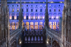 Palazzi e portici visti dalle Terrazze del Duomo di Milano.