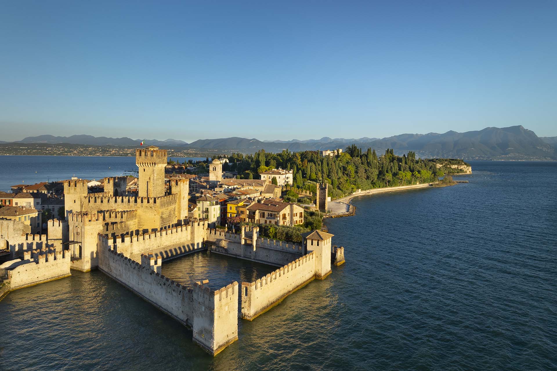 Il Castello Scaligero di Sirmione.