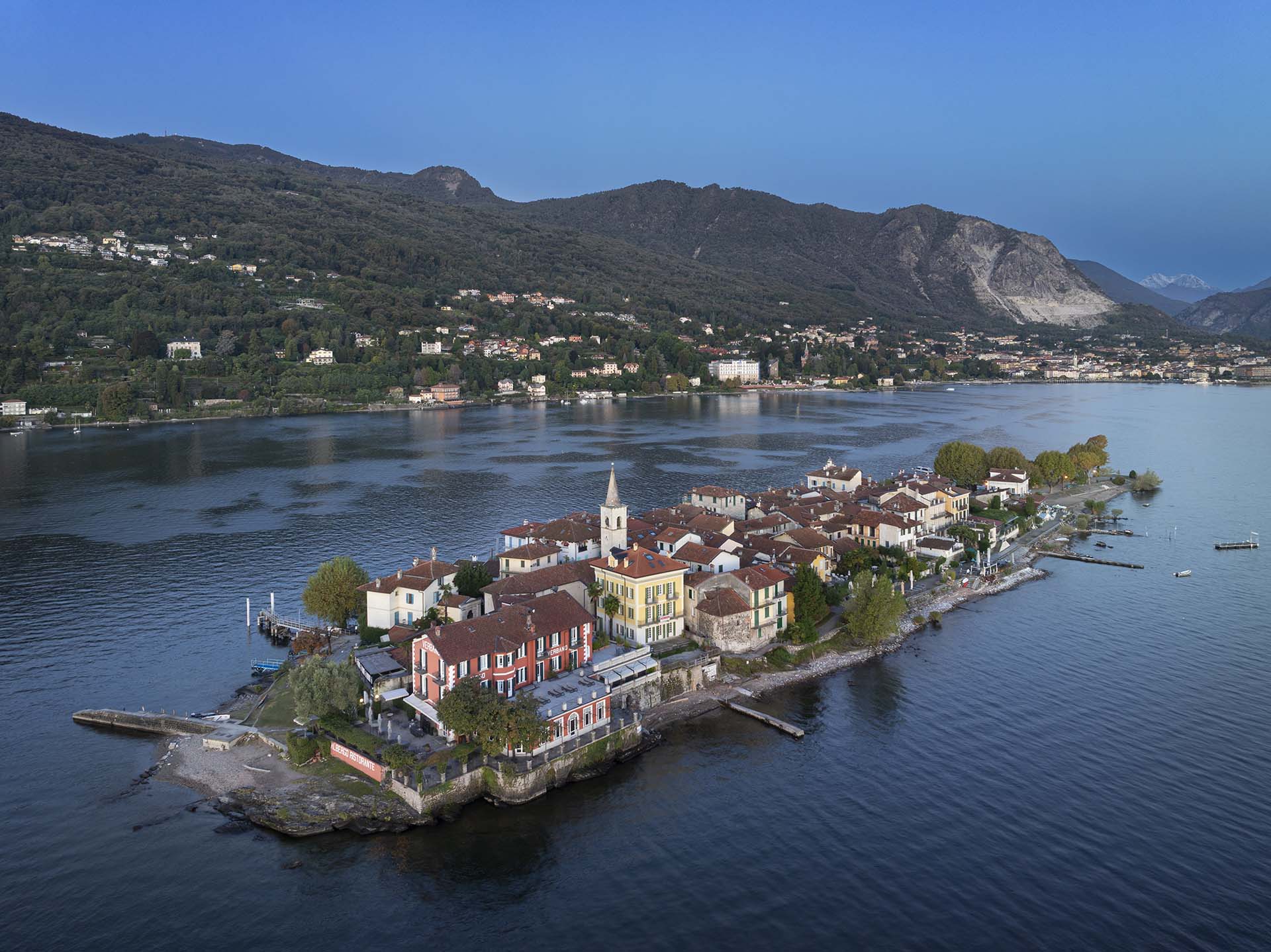 L'Isola dei Pescatori sul Lago Maggiore.