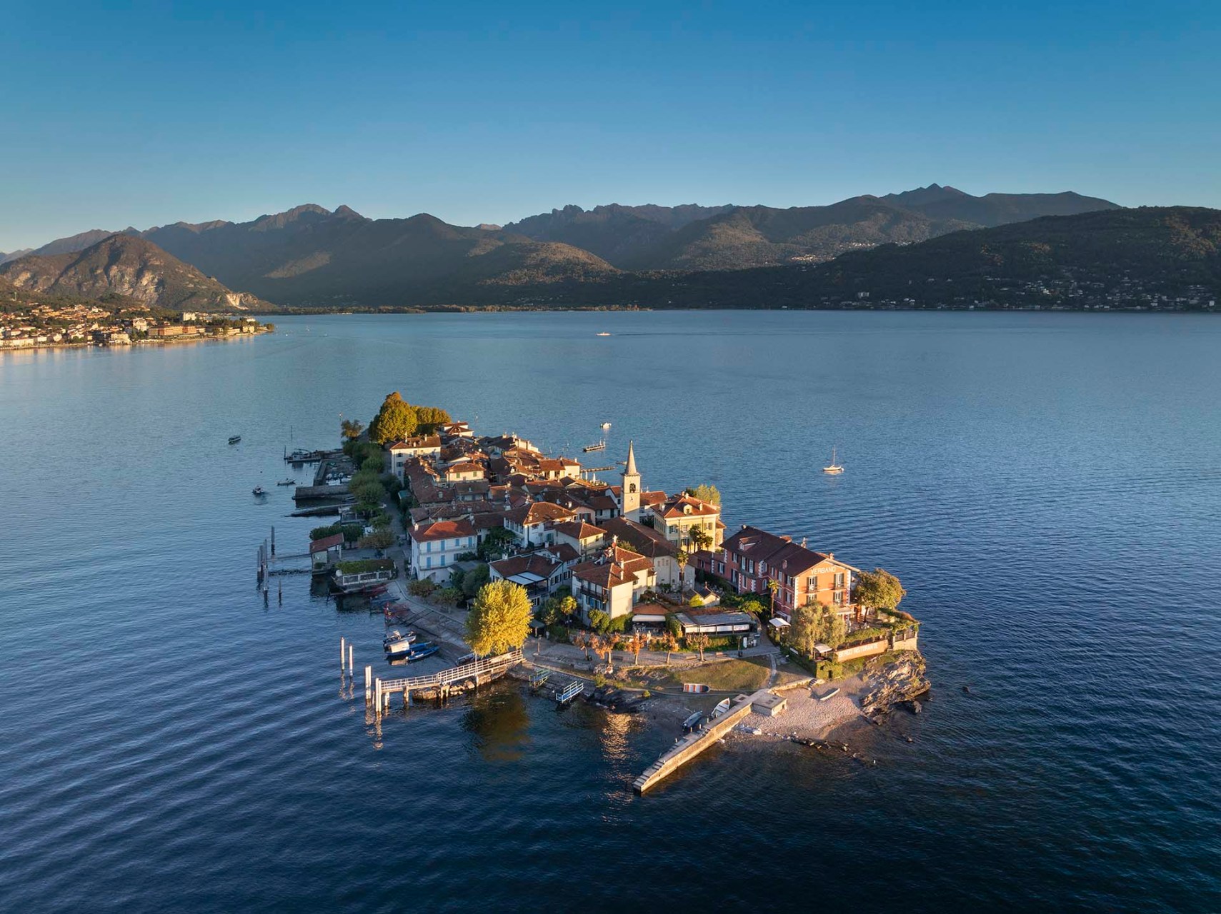 L'Isola dei Pescatori sul Lago Maggiore.