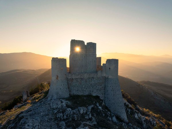 Il castello normanno di Rocca Calascio.