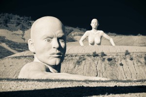 Presenze, 2011. Scultura di Naturaliter a Legoli nell' Impianto di Smaltimento e Trattamento Rifiuti.